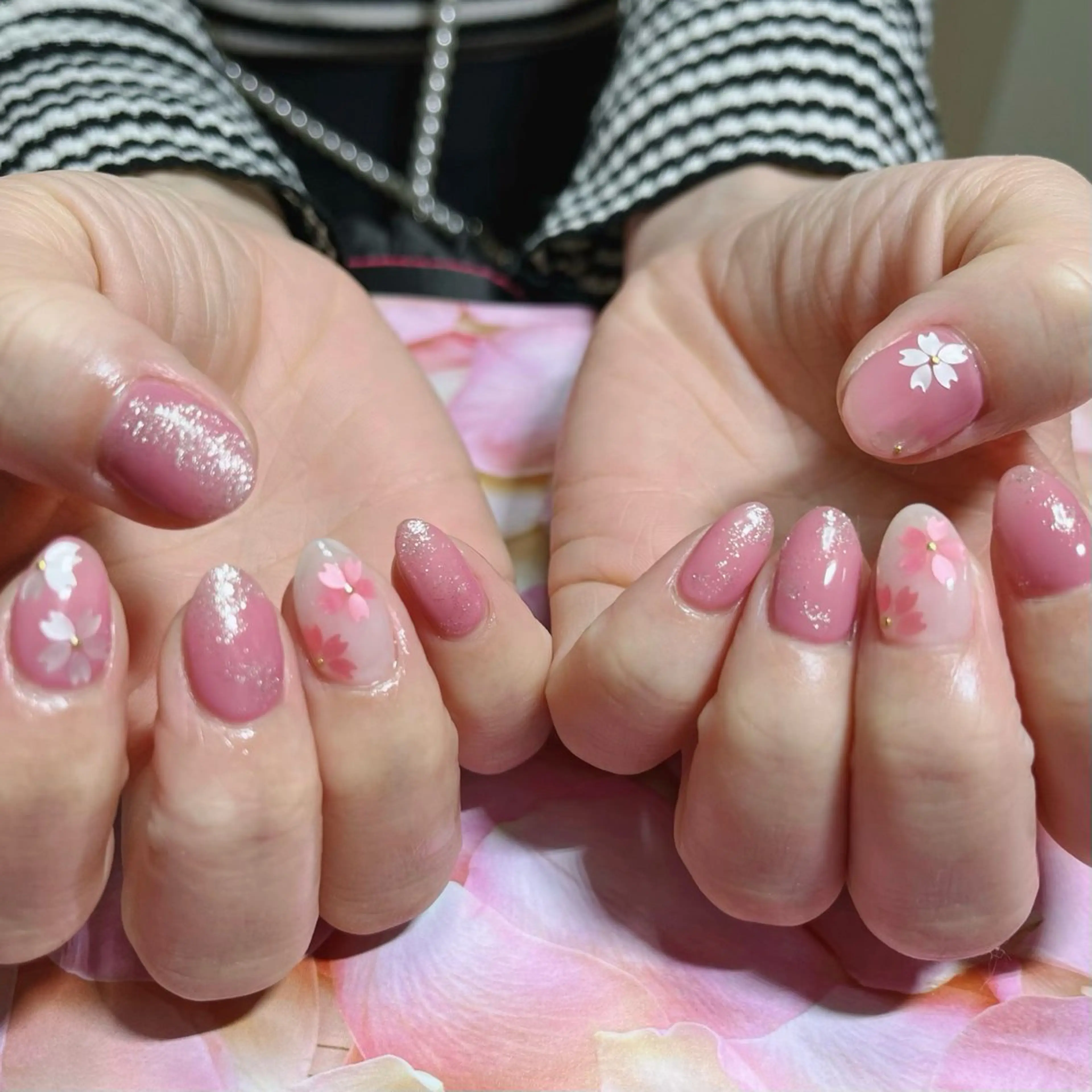 ミディアム hs nail salonのネイルデザイン