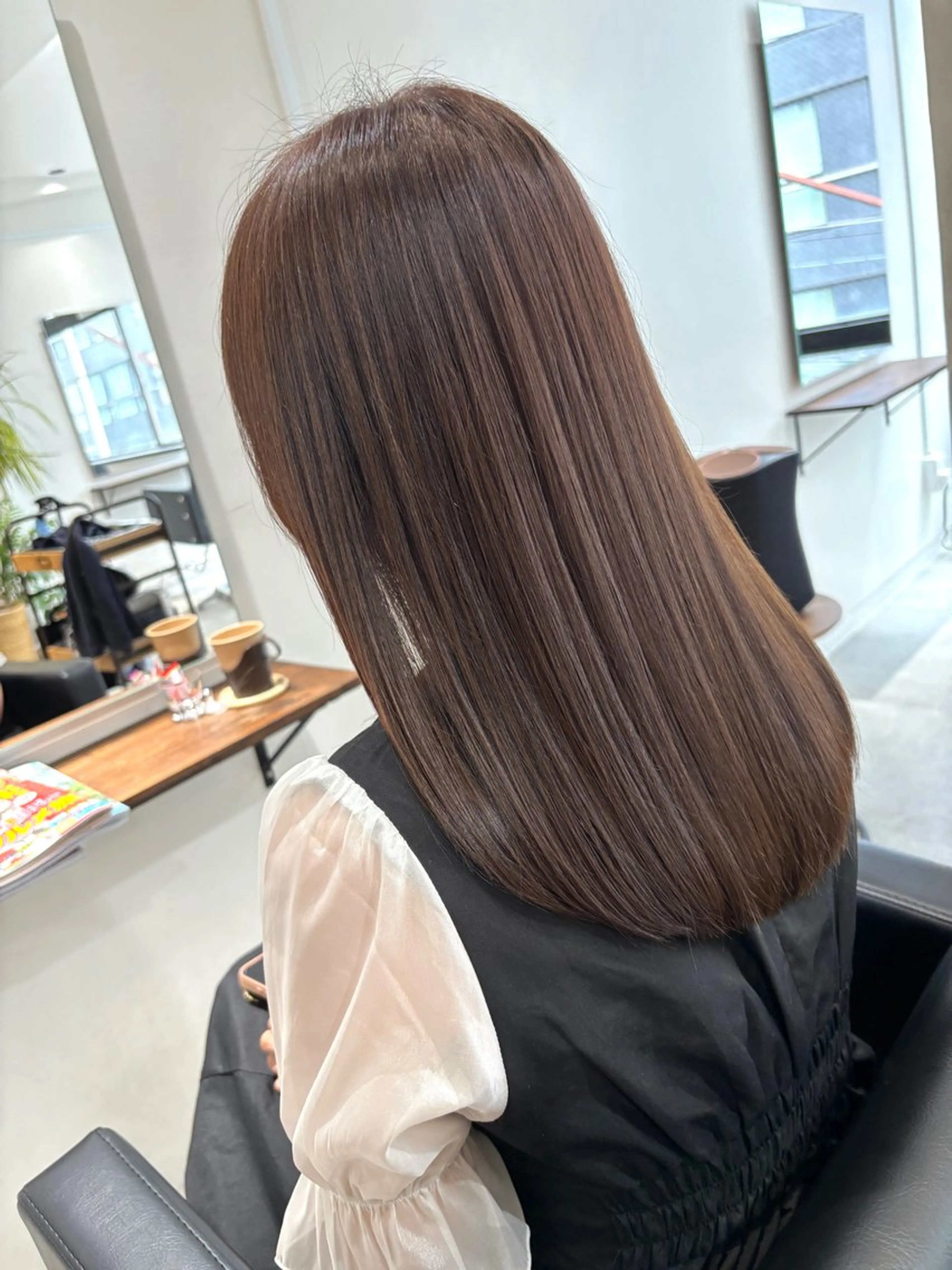 セミロング 髪質改善 トリートメント カット ヘアカラー トリートメント KINI 髪質改善＆艶髪のヘアスタイル