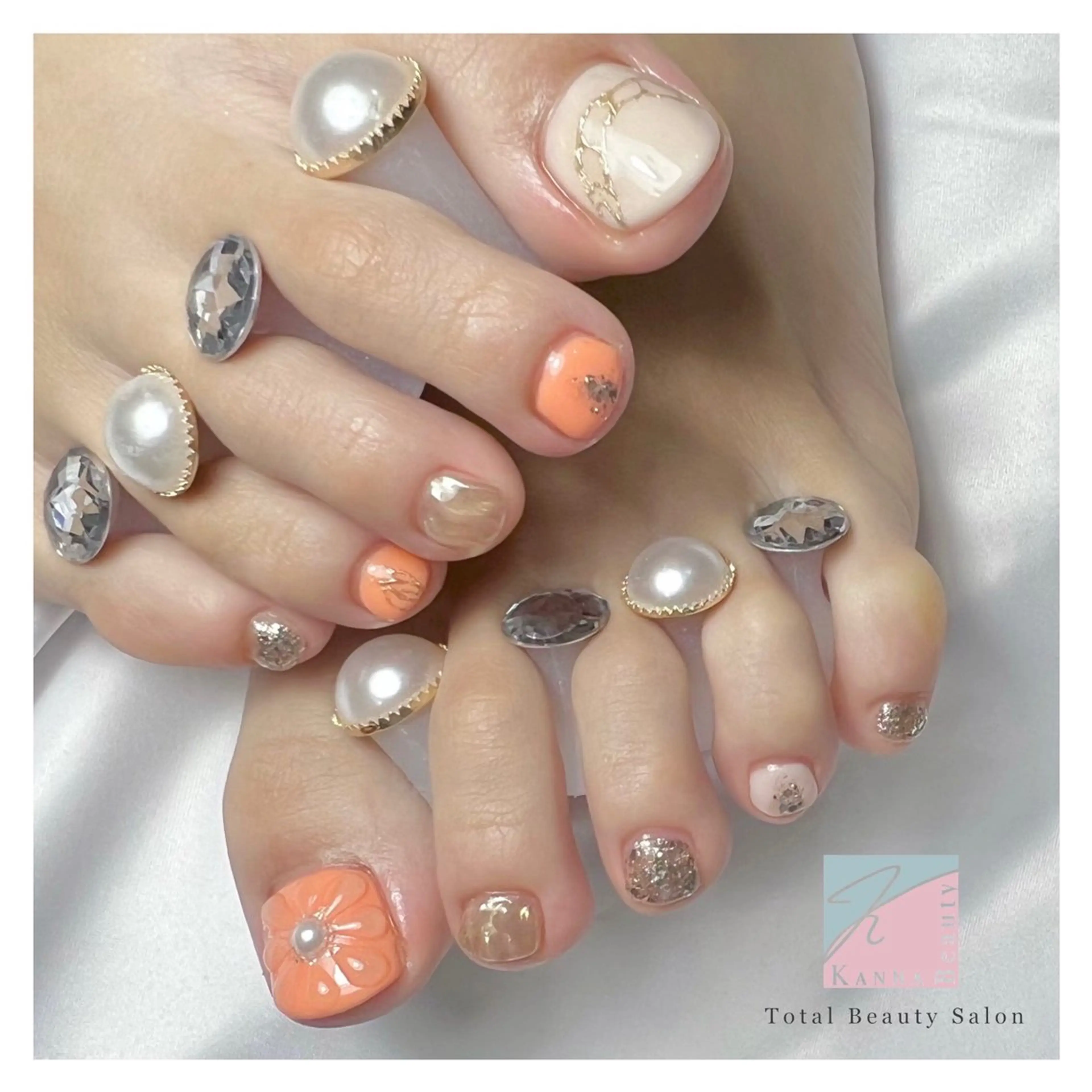 ネイル フットネイル ジェルネイル グラデーション キラキラネイル マグネットネイル Kanna Yuki カンナユキのネイルデザイン