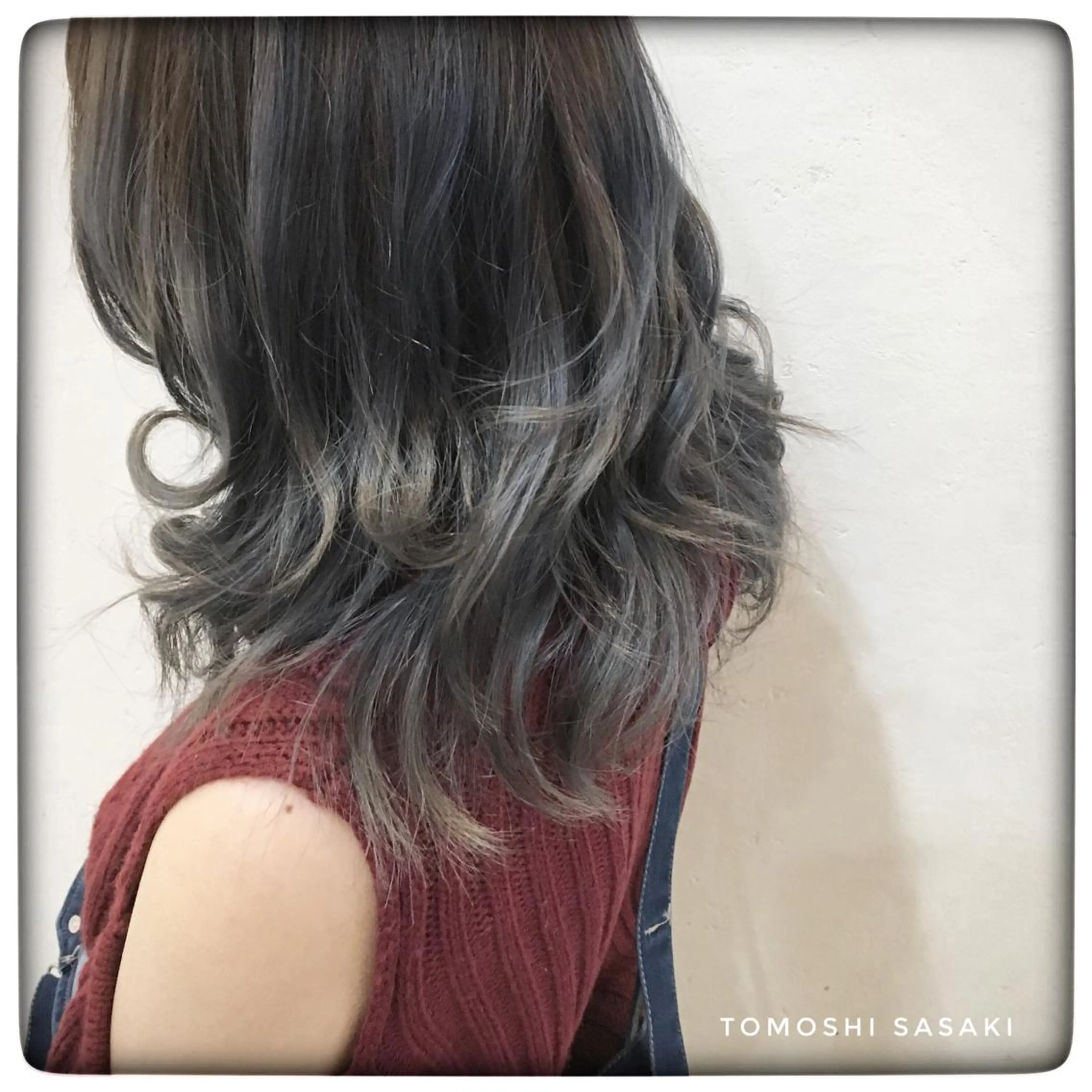 カラー アッシュ ササキ トモシのヘアスタイル