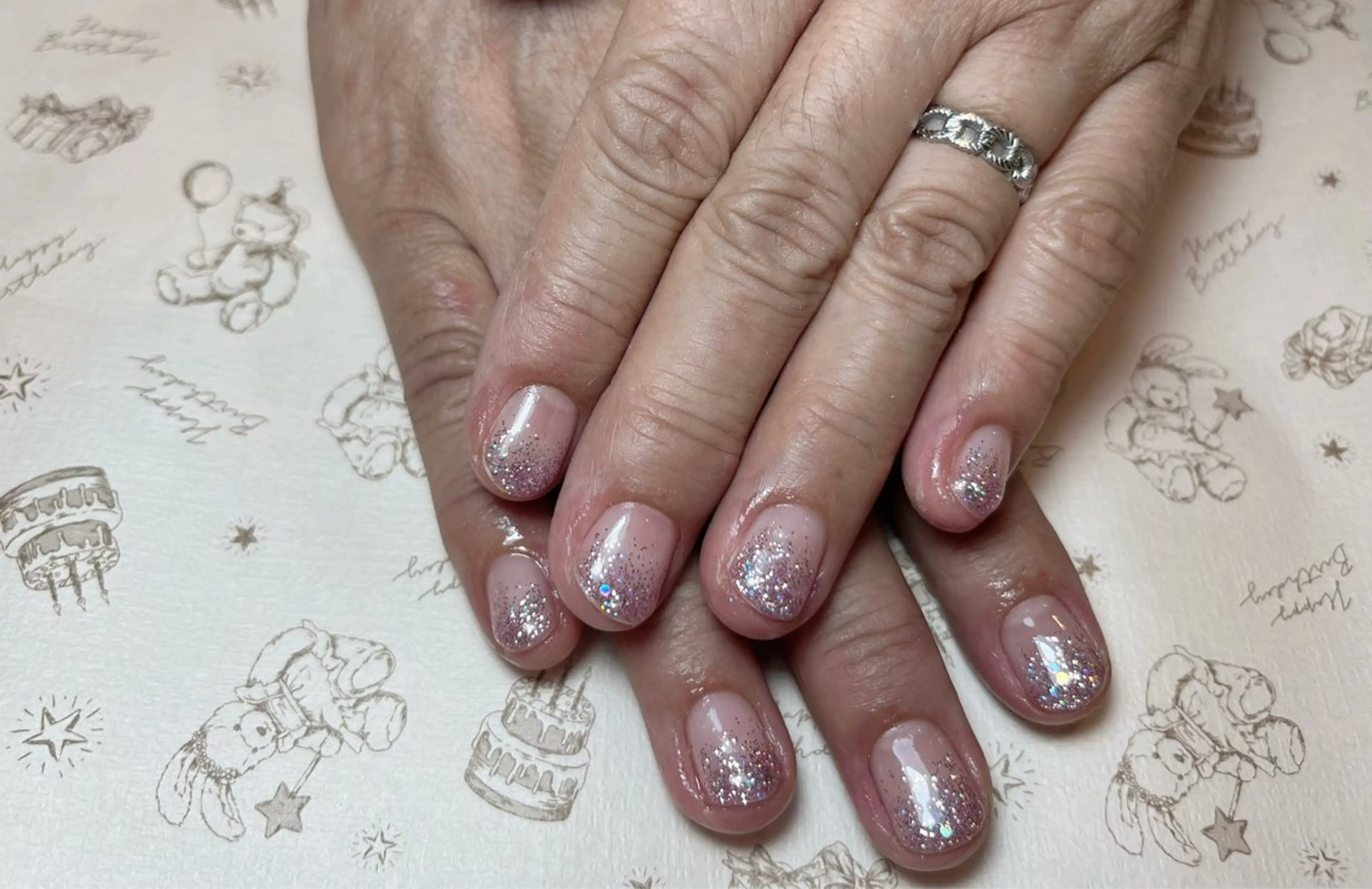 ネイル グラデーション ラメ(グリッター) ラメグラデーション パープル ハンドネイル arce amiのネイルデザイン