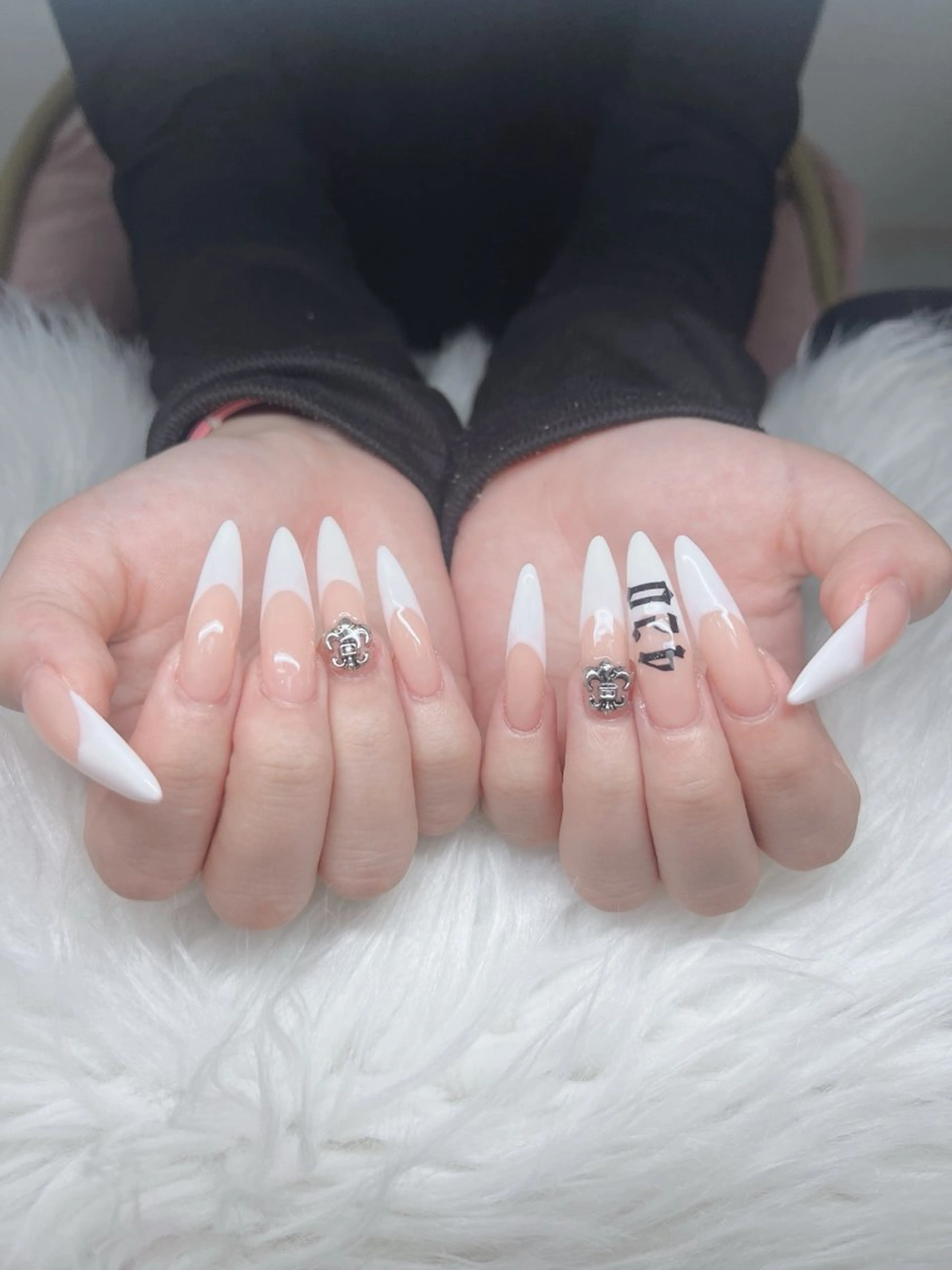 ネイル ハンドネイル Lee Nails チップ長さだし専門店のネイルデザイン