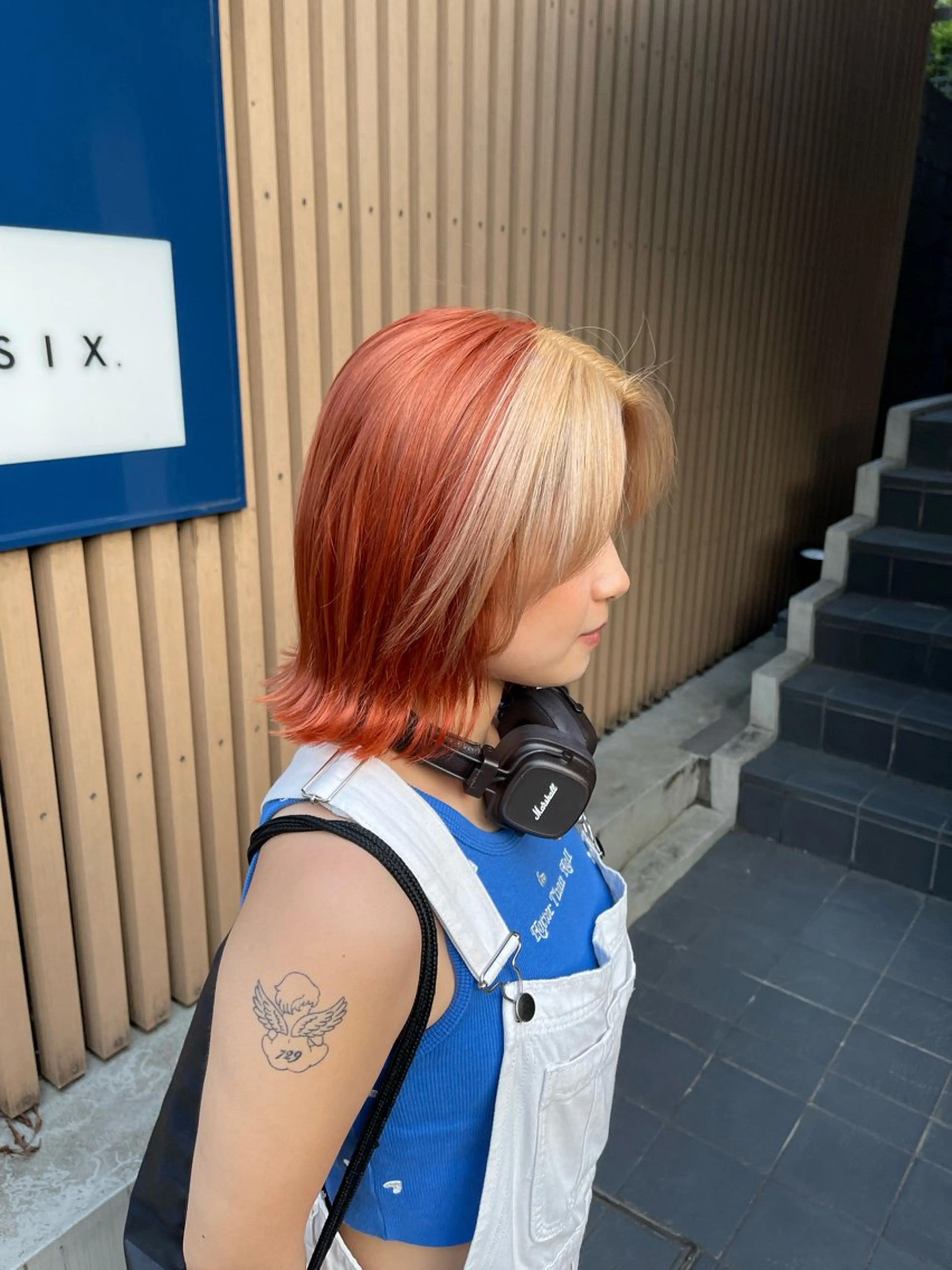 ミディアム 東梅田エリアカラー ヘアセットNo. 1のヘアスタイル