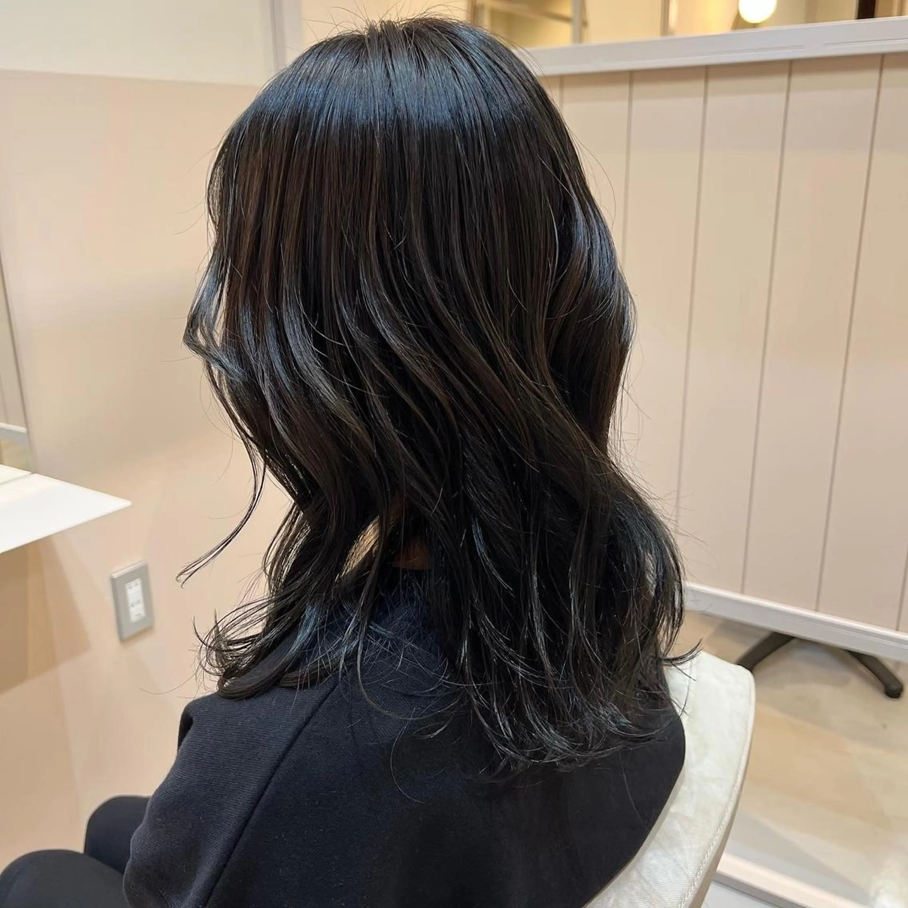 セミロング カラー 下山 大智のヘアスタイル