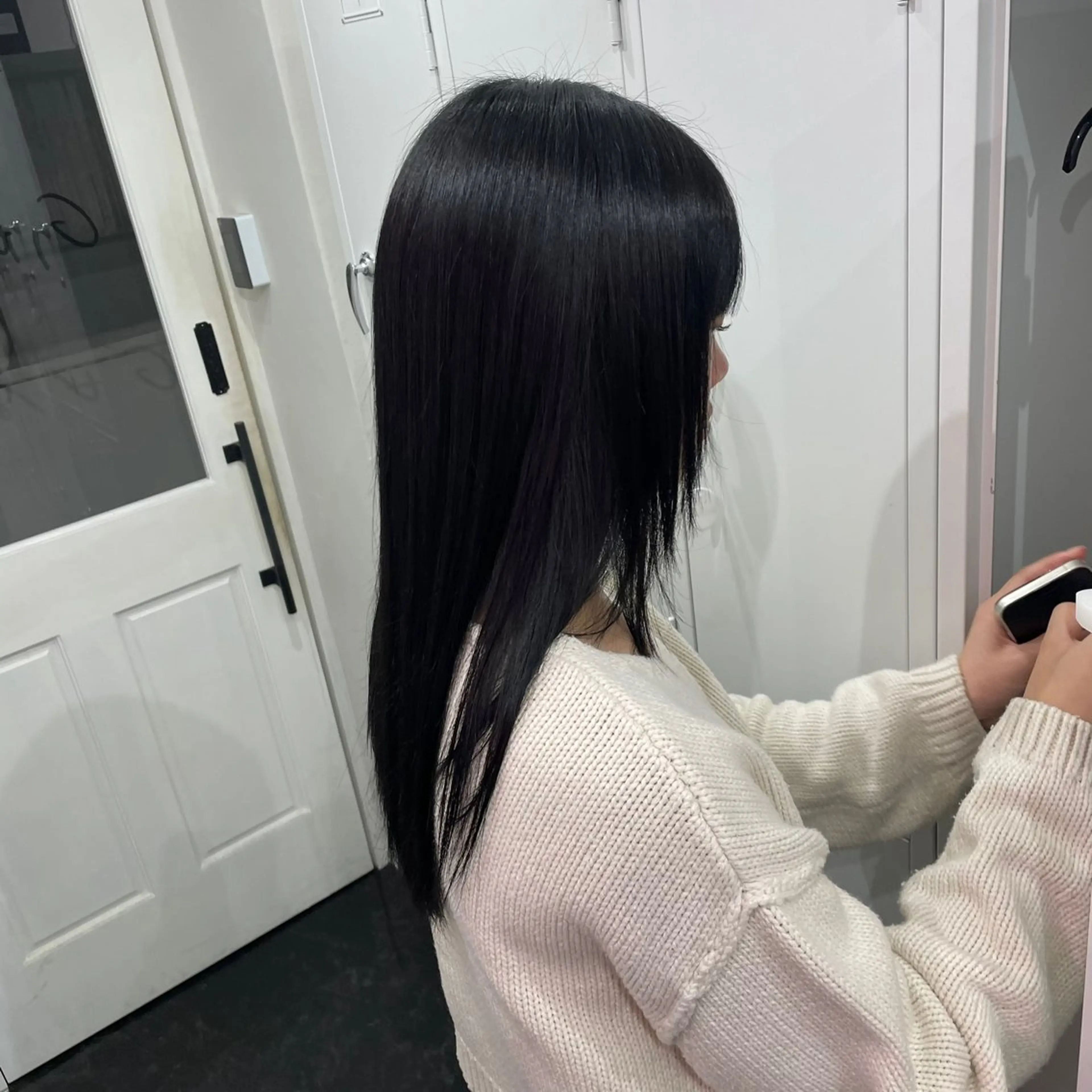 セミロング カラー 黒髪 透明感カラー 抜け感/ワンカラー/ 明大前/桑田のヘアスタイル