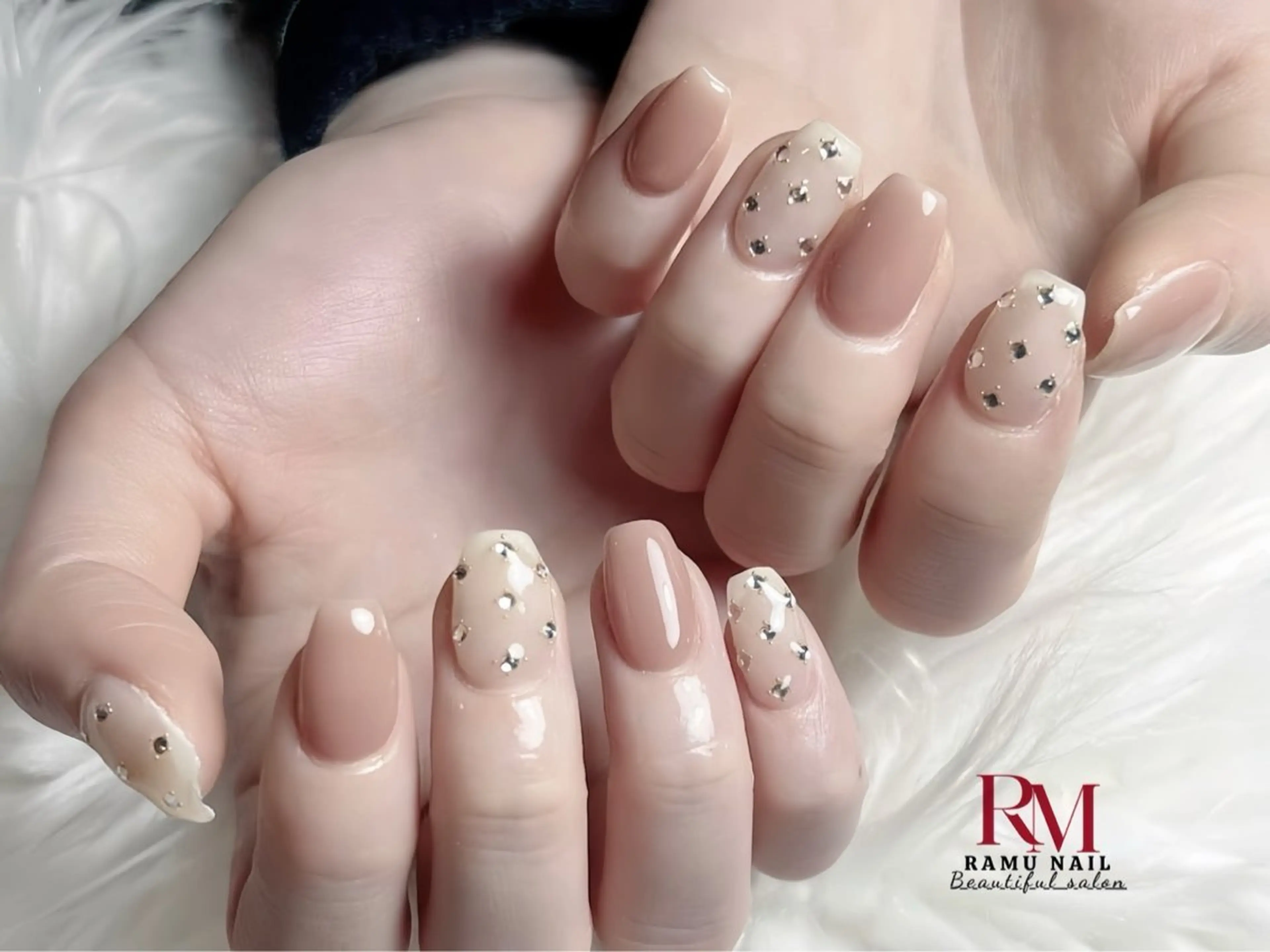 ネイル キラキラネイル マグネットネイル ミラーネイル ピンク 夏ネイル ハンドネイル RAMU Nail 恵比寿店のネイルデザイン