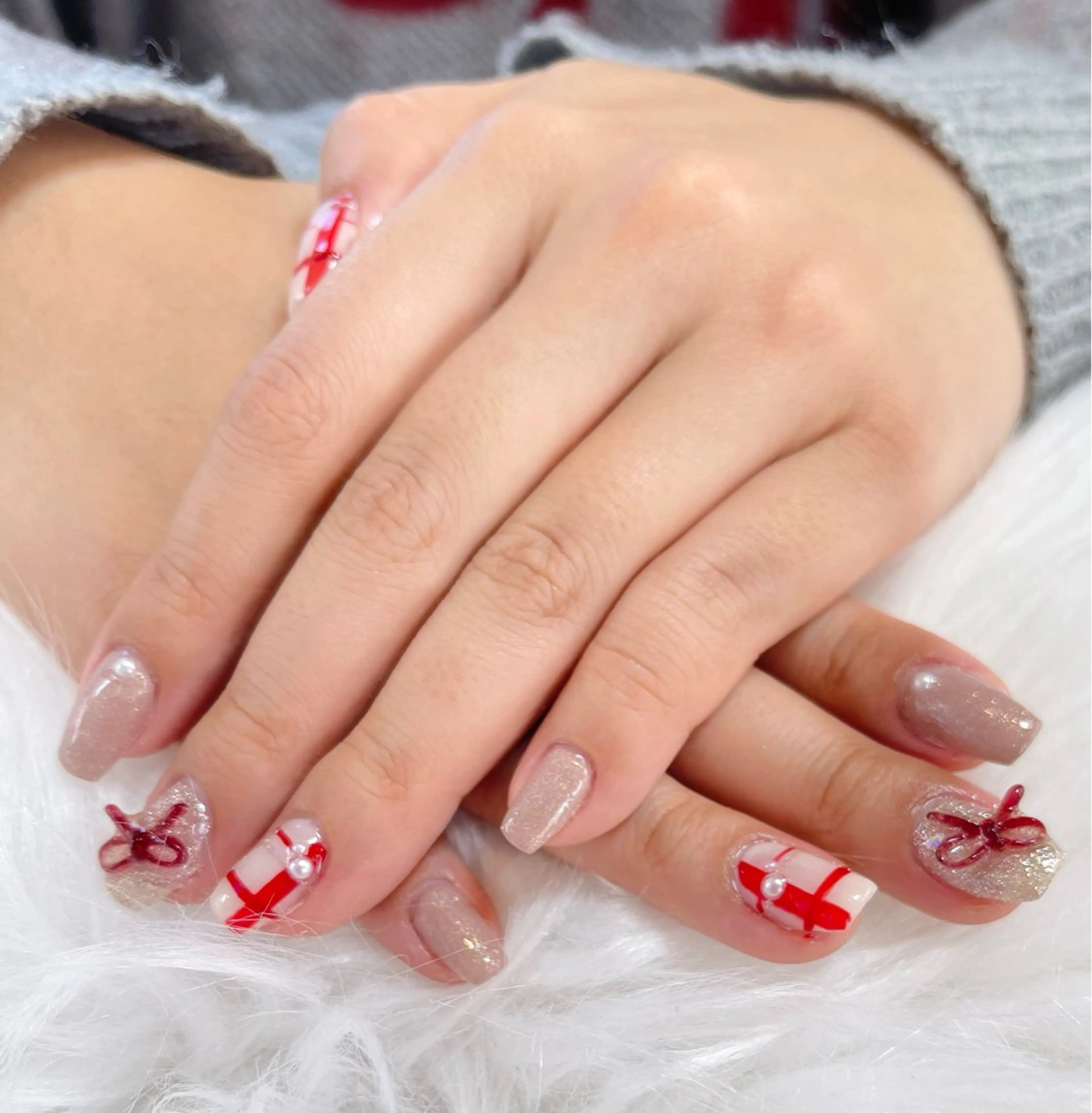 ネイル 持ち込み リボン 冬ネイル クリスマス おうちサロン by maururuのネイルデザイン