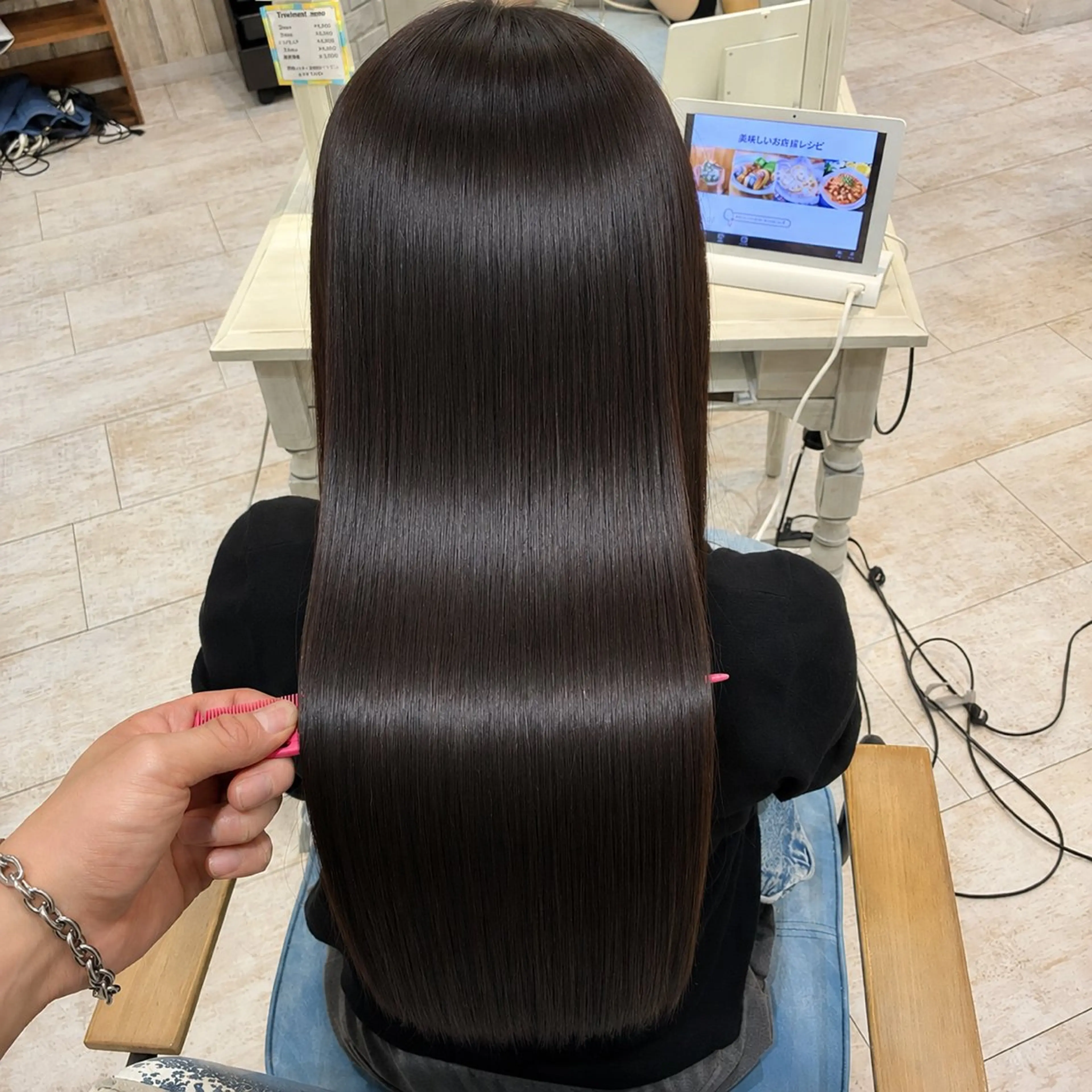 ロング カット 縮毛矯正 トリートメント 店長✨レイヤー✖️ 髪質改善✖️韓国ヘアのヘアスタイル