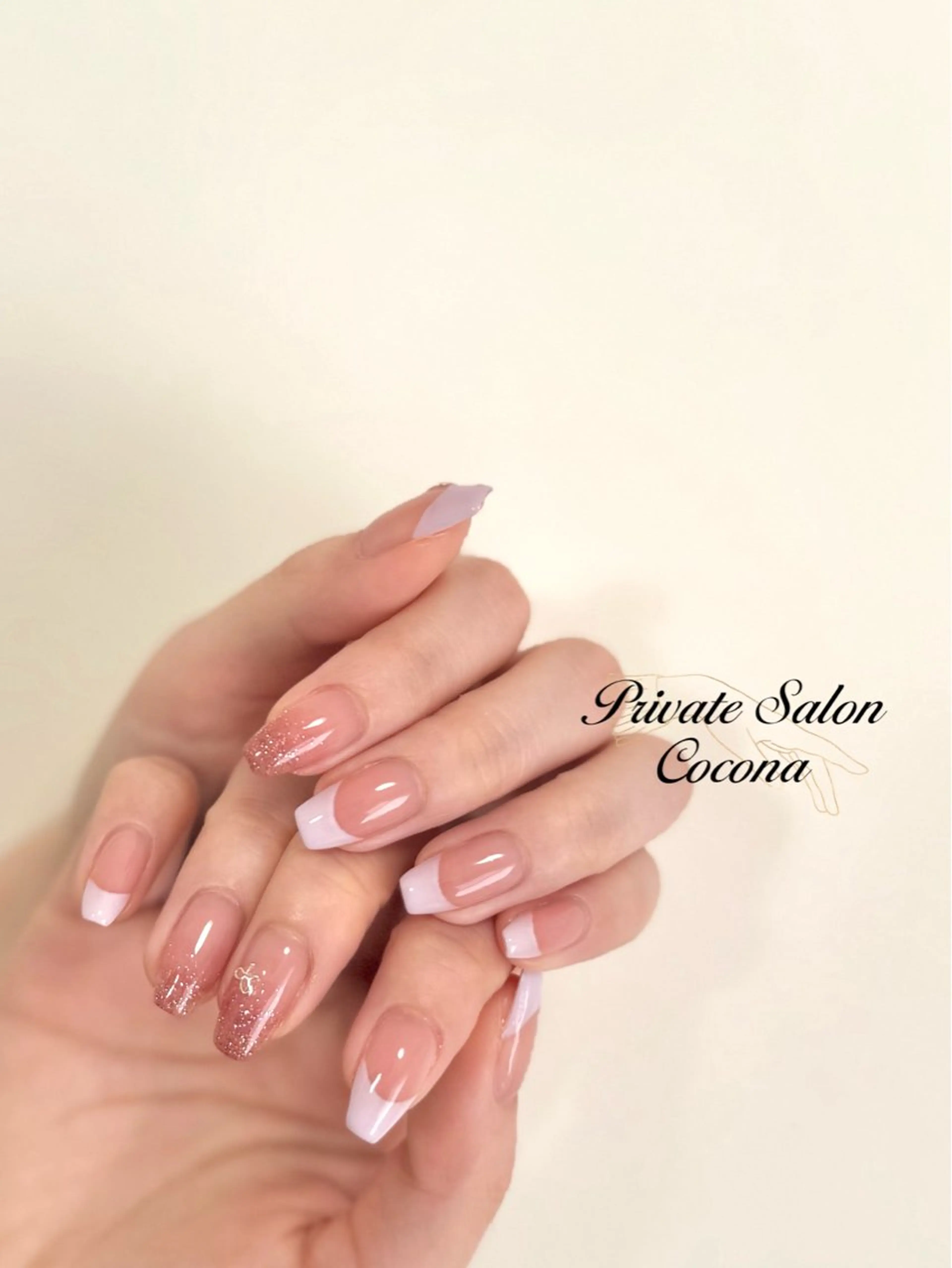 ネイル フラッシュネイル フレンチネイル ハンドネイル プライベートサロン nailcoconaのネイルデザイン