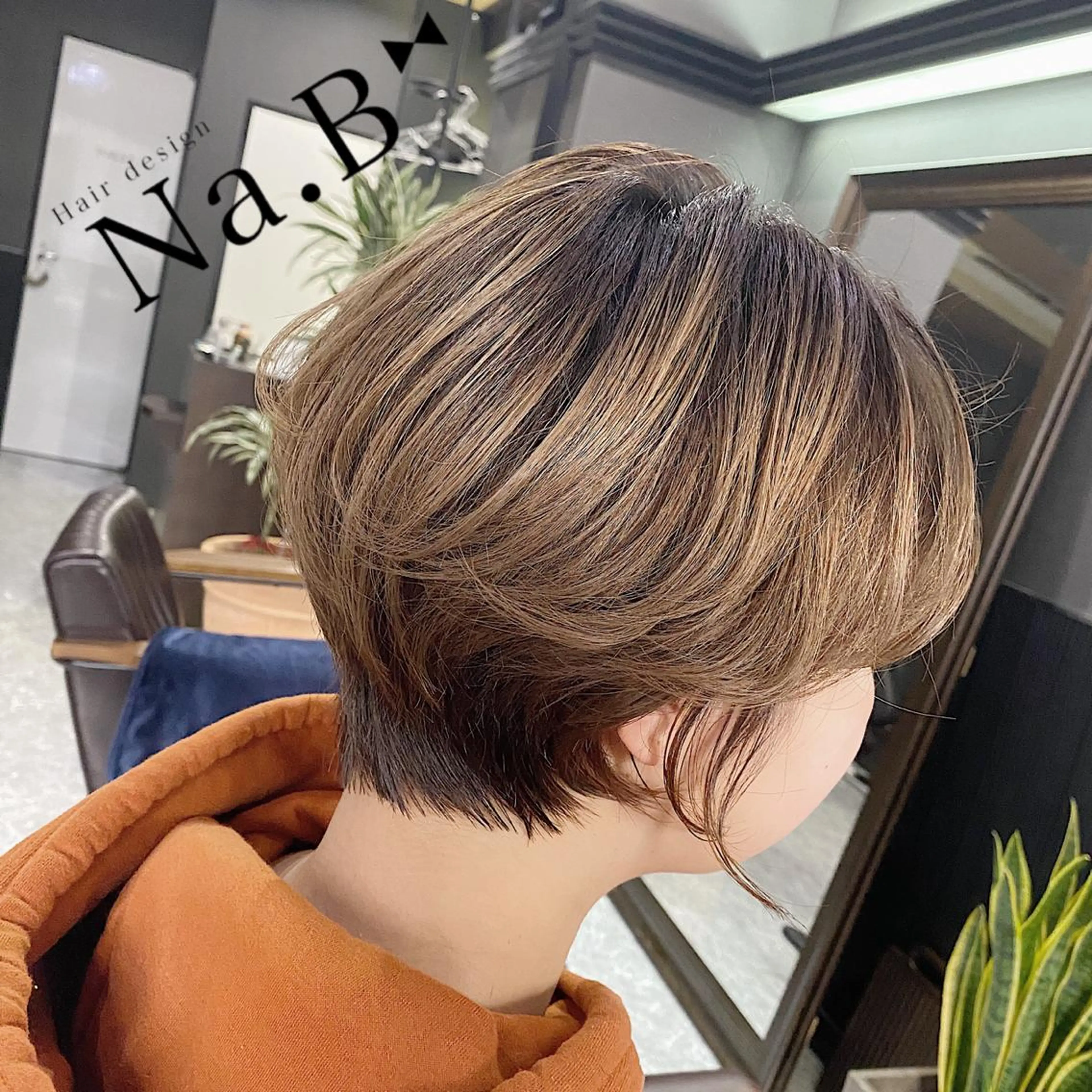 ショート カラー パーマ ジユン 지윤のヘアスタイル