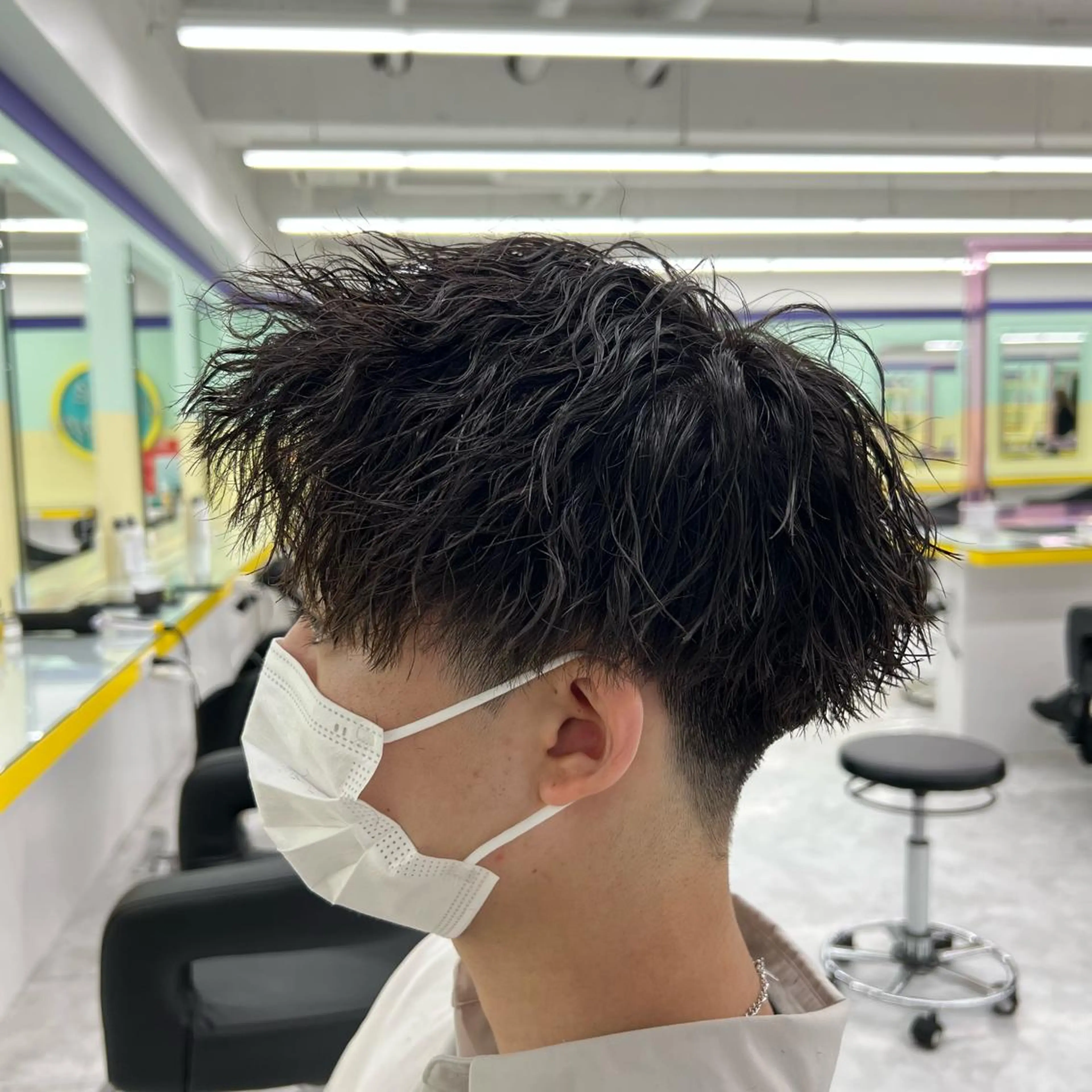 ショート カラー パーマ ヘアアレンジ メンズ キッズ ネイル マツエク・マツパ アイブロウ アップバング センターパート メンズハイライト マッシュ メンズパーマ 🔷横浜1のパーマ 職人🔷将太郎のヘアスタイル