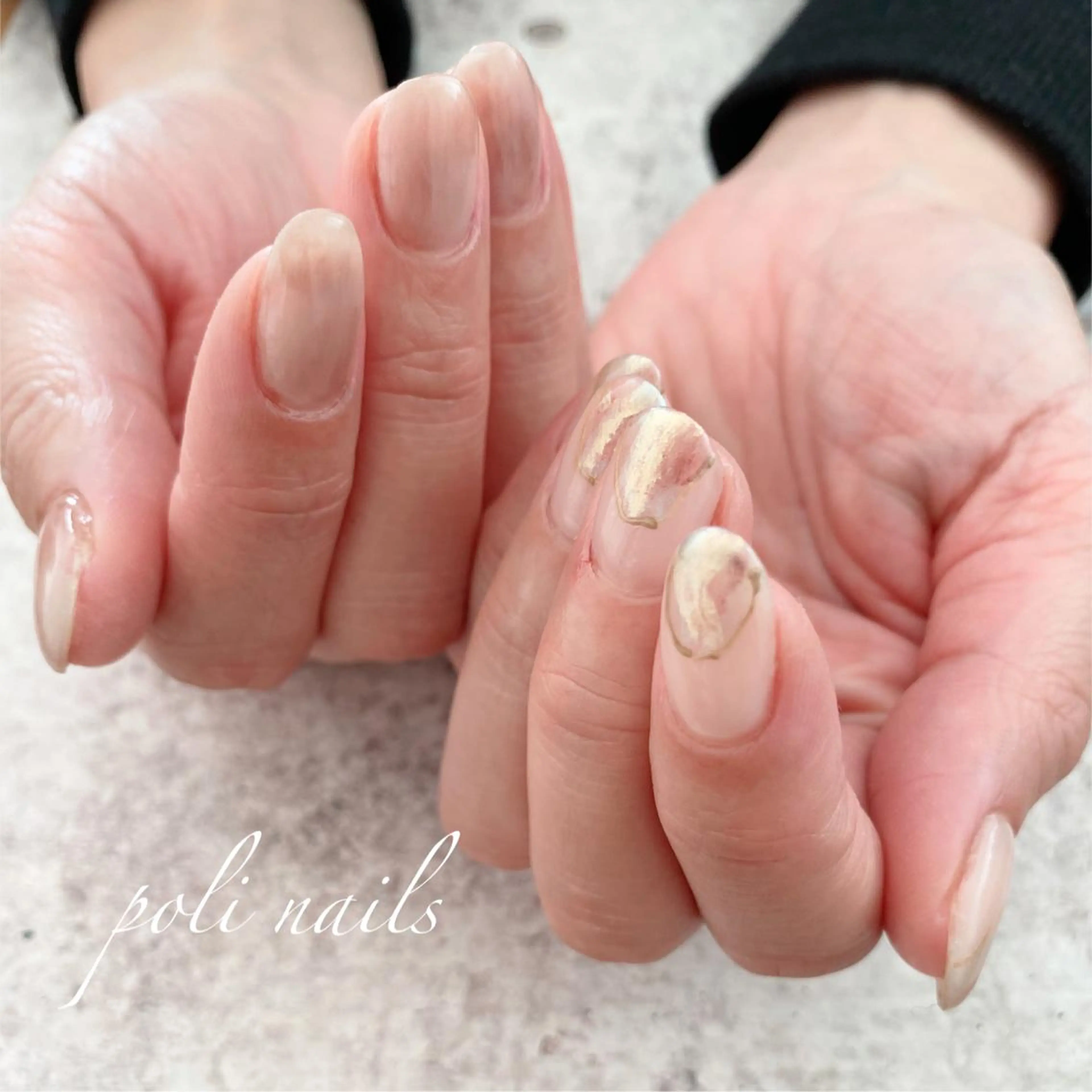 ネイル ニュアンスネイル ホワイト poli nailsのネイルデザイン