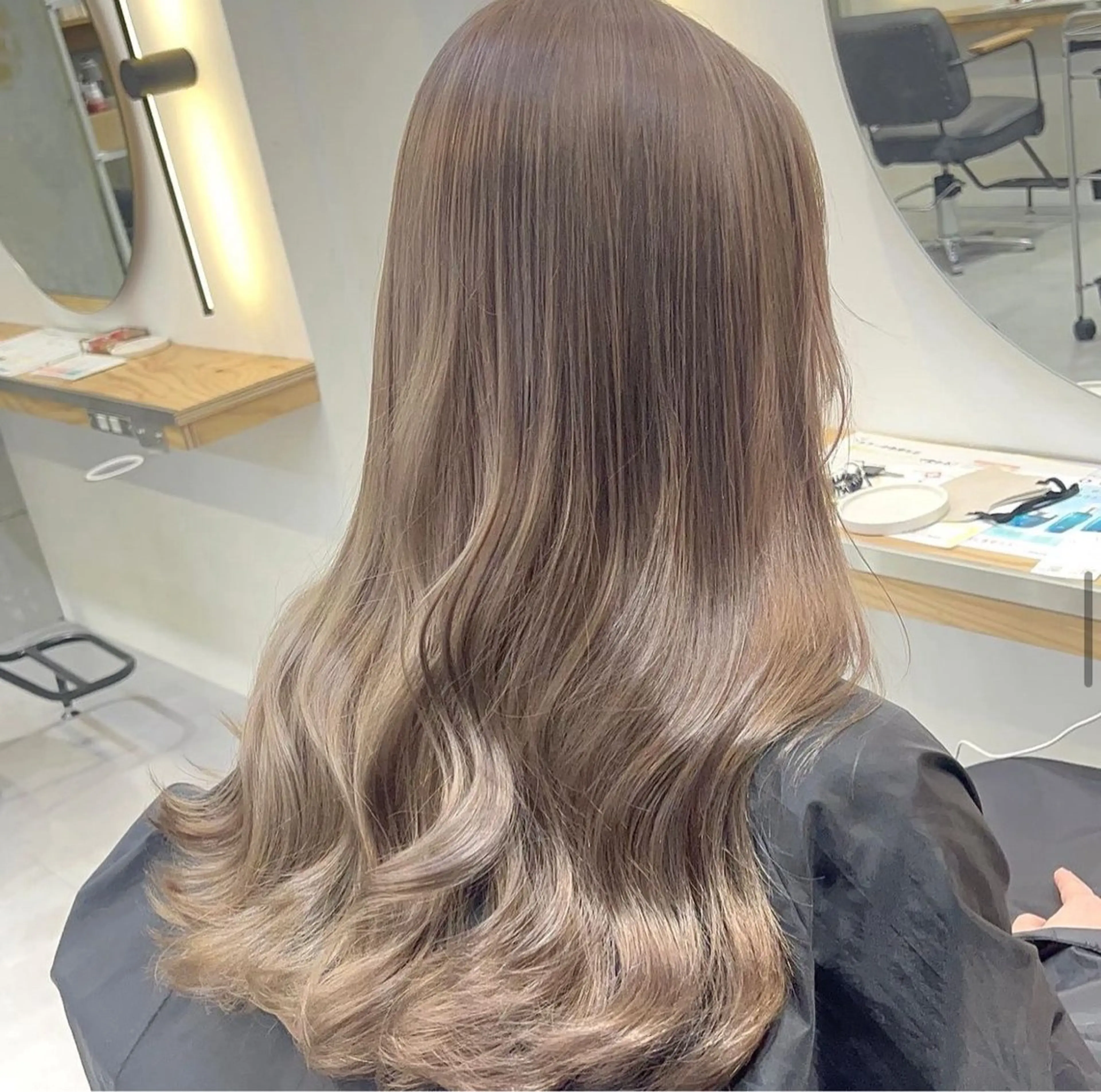 ロング カラー ヘアカラー トリートメント 【ioe 岡本】 🎀NOKO🎀のヘアスタイル