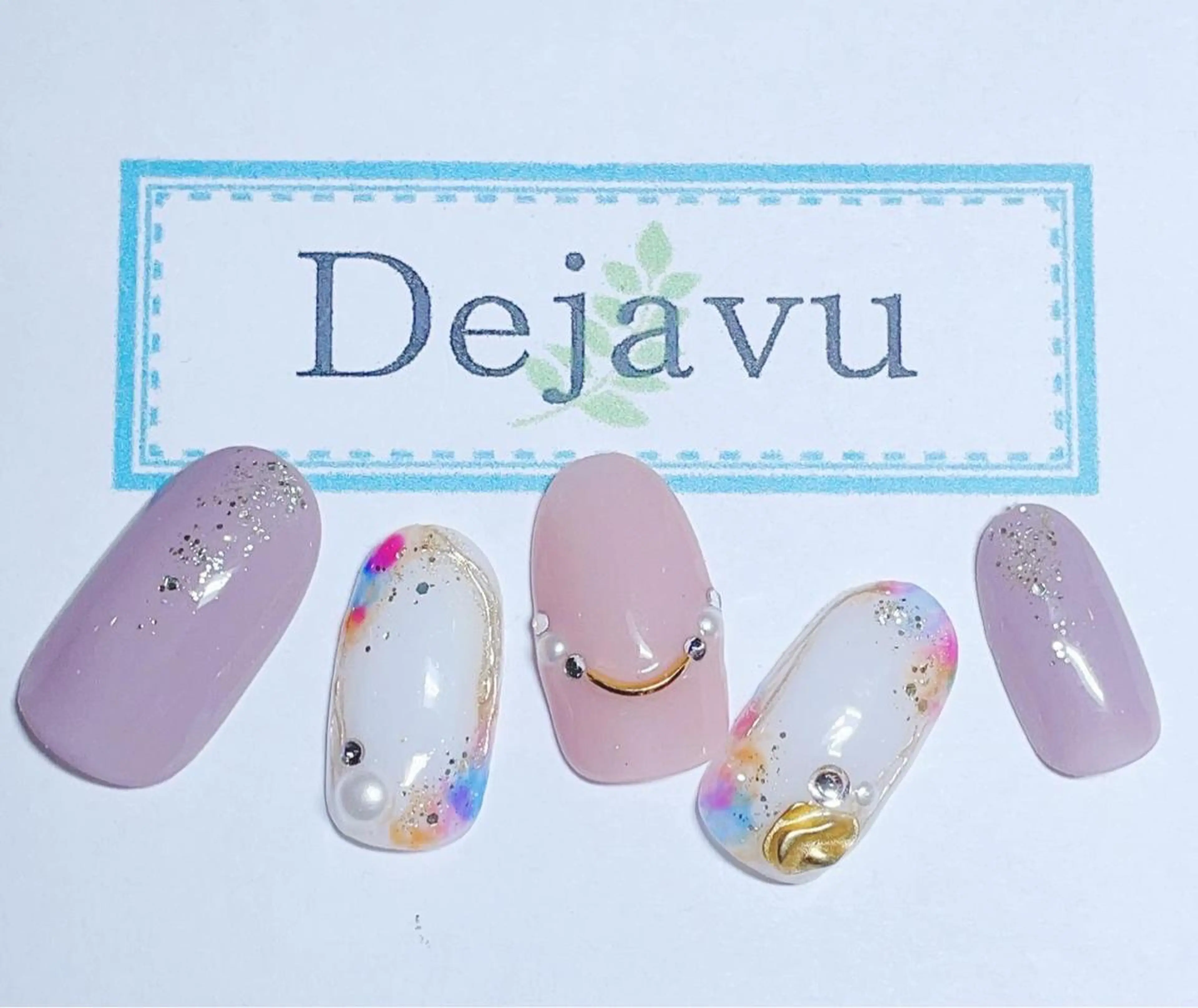 ネイル アートネイル 桜ネイル 春ネイル ホワイト Nail salon Dejavu 🌿のネイルデザイン