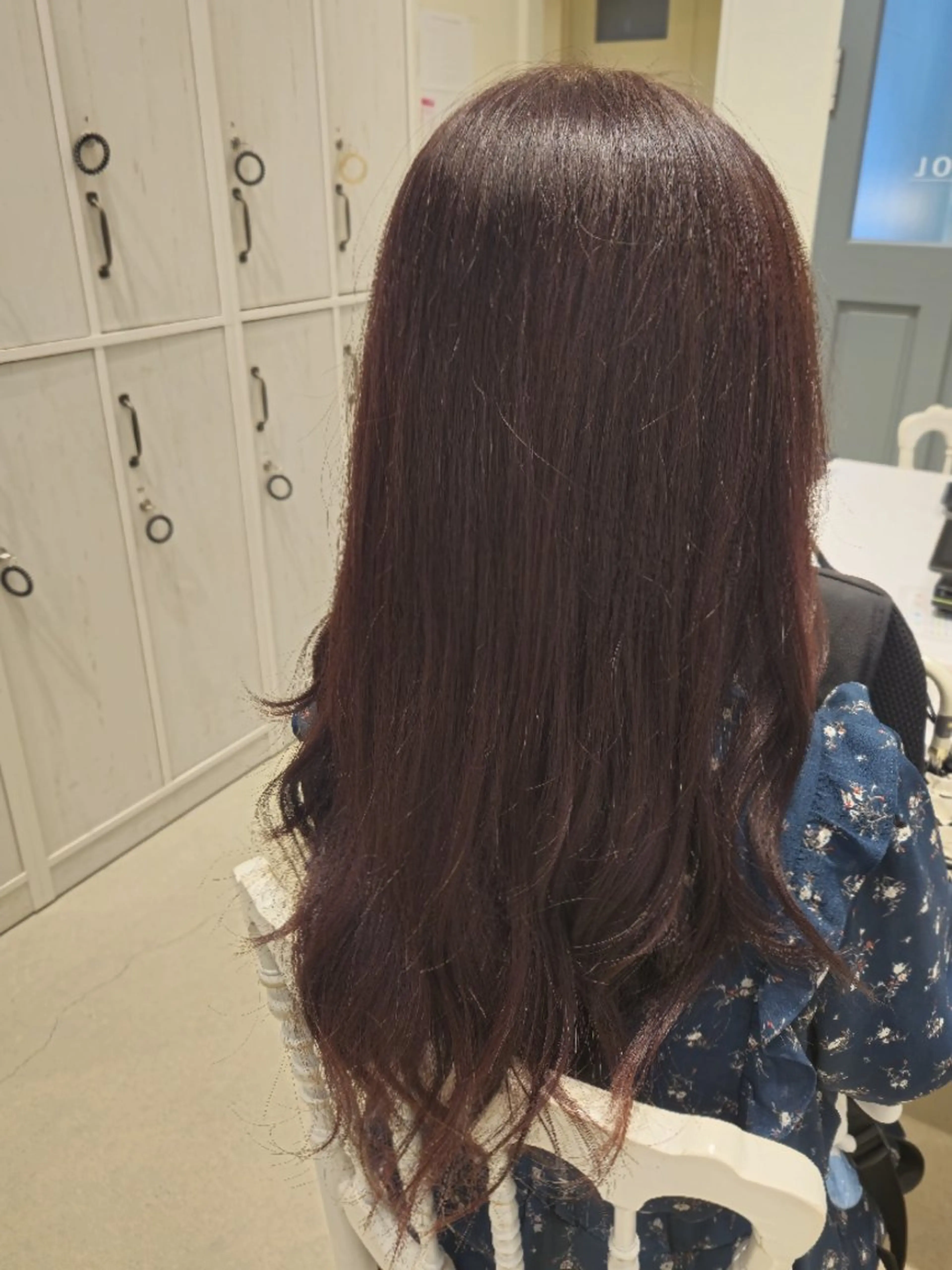 ロング カラー カット ヘアカラー トリートメント 小峯 瑞貴のヘアスタイル