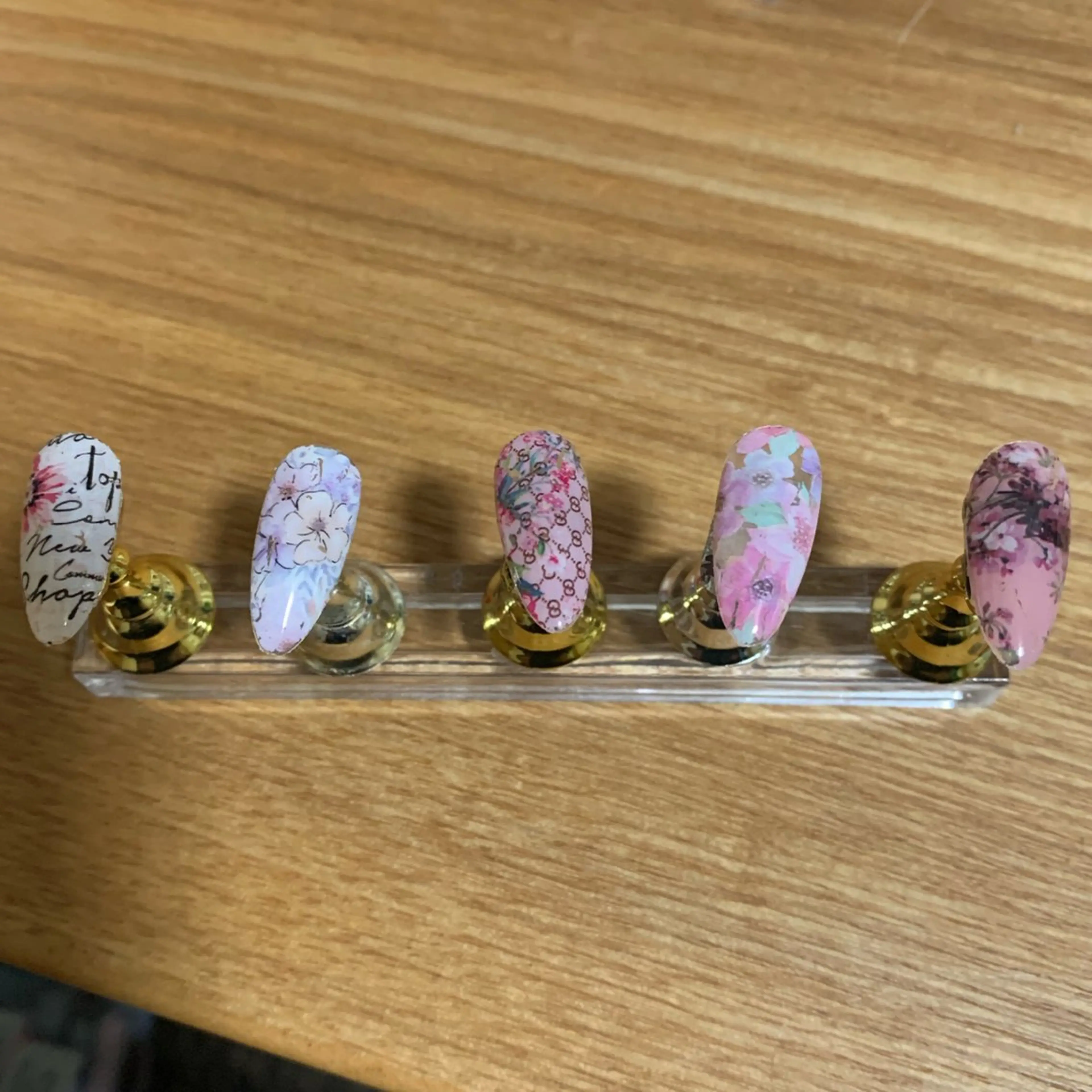 ネイル MHR nailのネイルデザイン