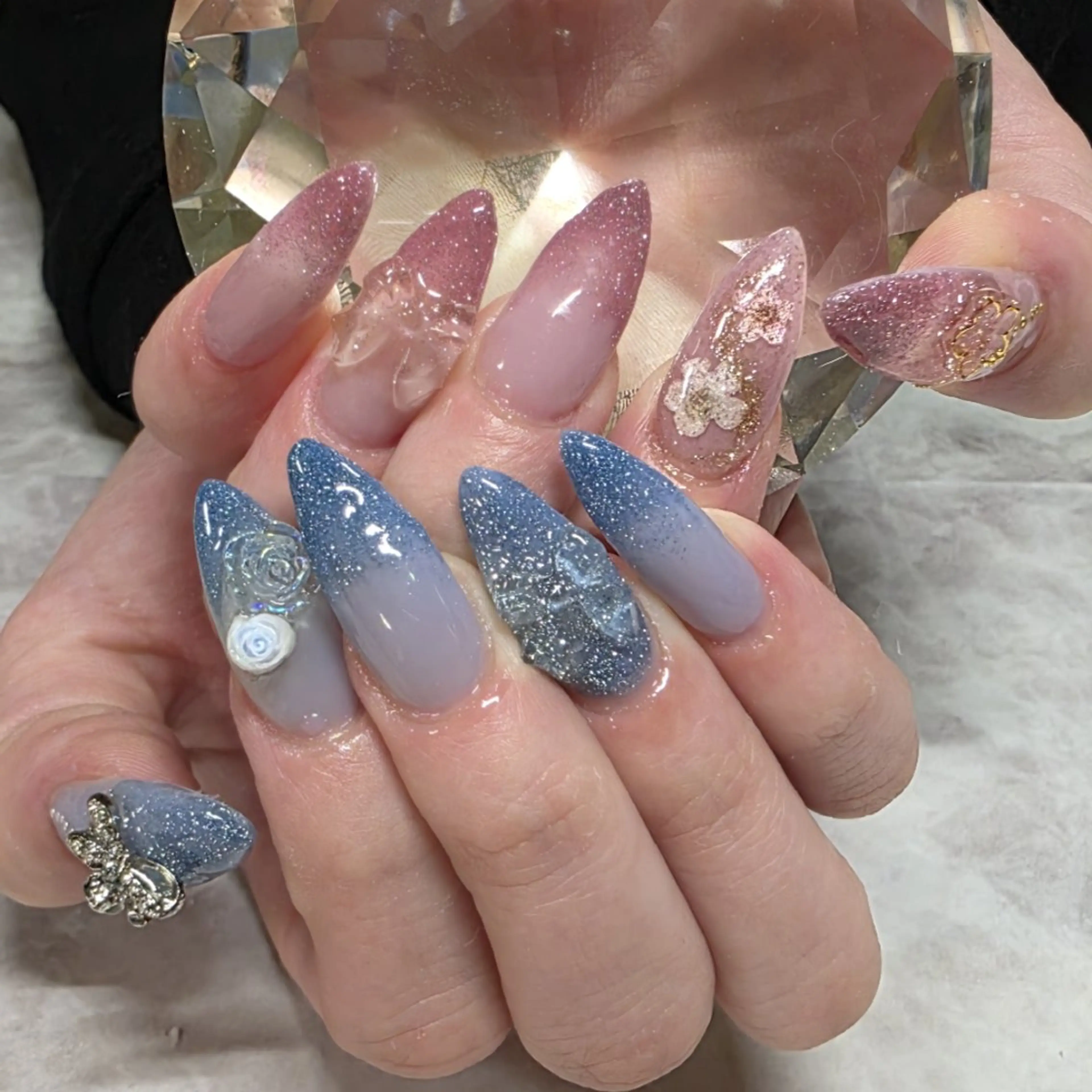 ネイル フラッシュネイル nailsalon glow sayaのネイルデザイン