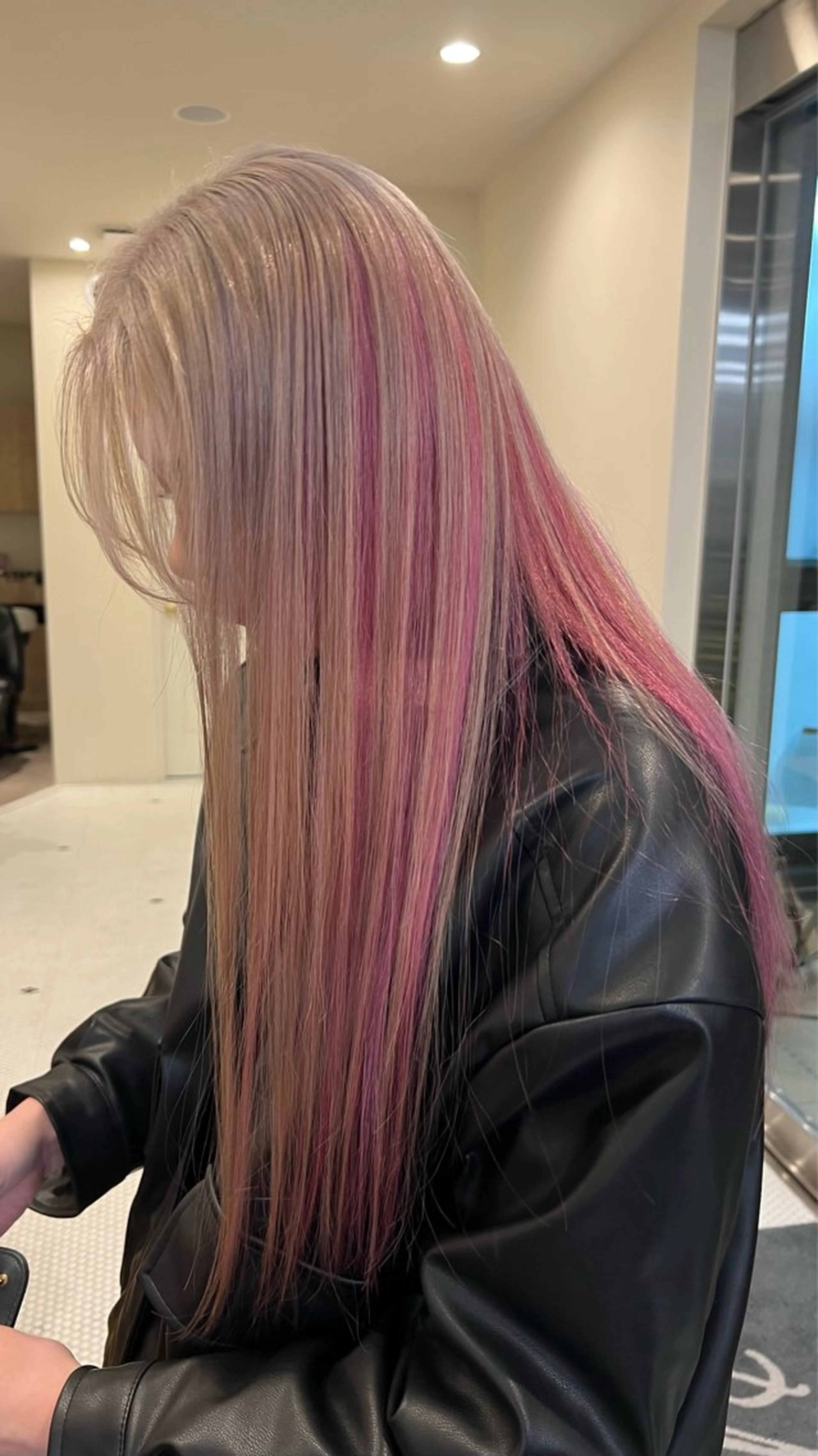 【minimo限定価格‼️】ブリーチありケアWカラー🎨⚠️の写真