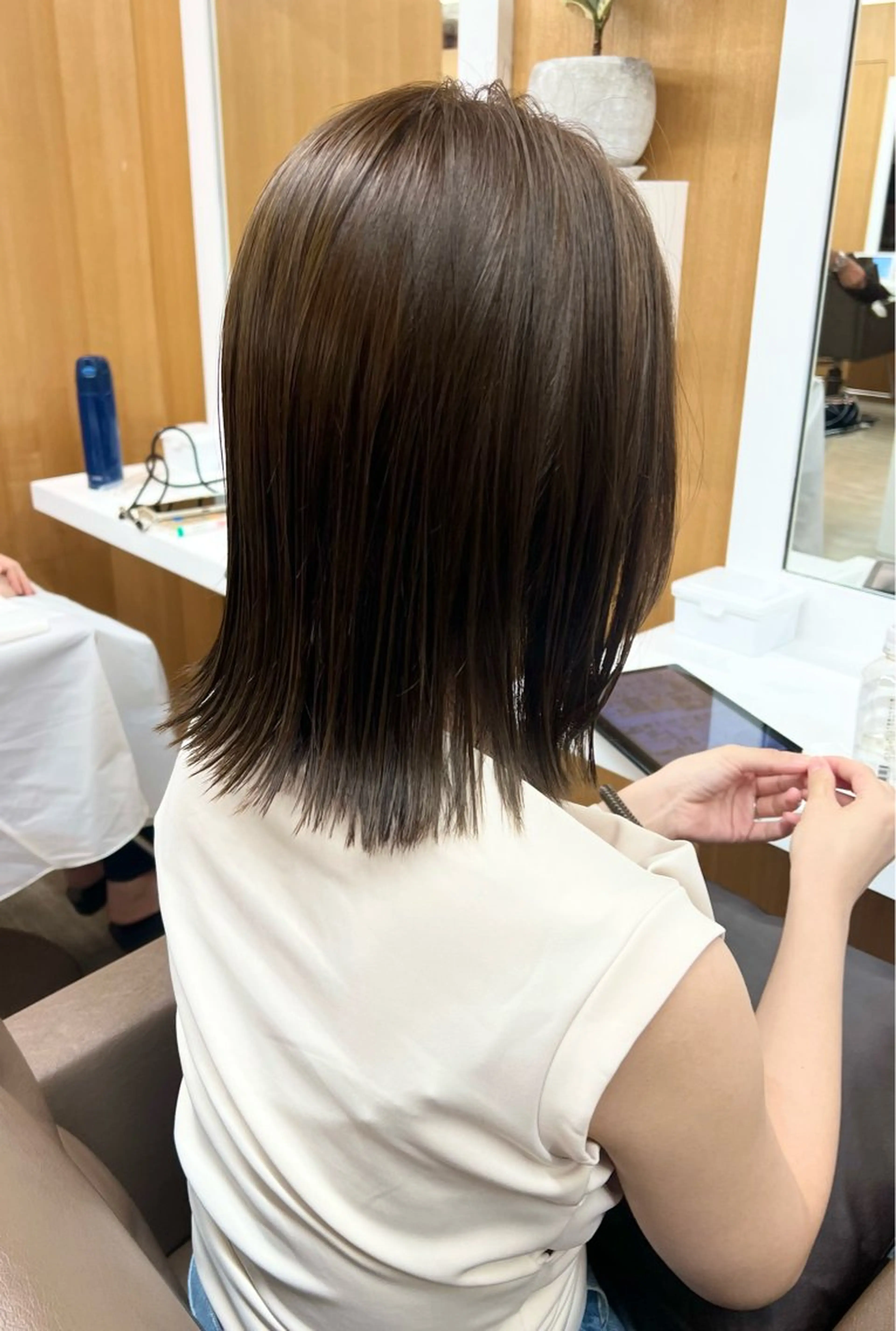 ミディアム カラー ベージュカラー オリーブベージュ 透明感カラー/ イルミナカラーヒロキのヘアスタイル