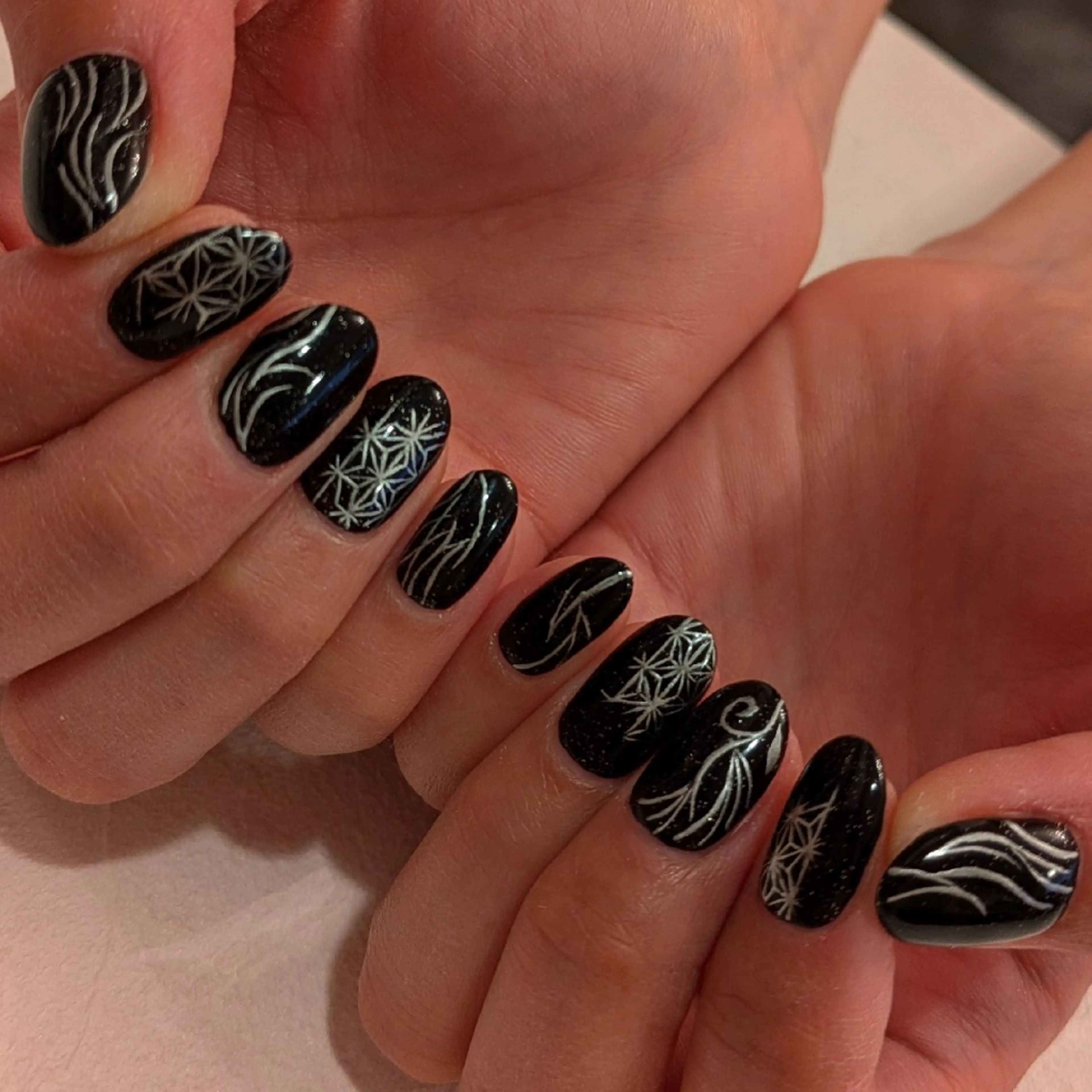 ネイル ジェヌインネイル 河内のネイルデザイン