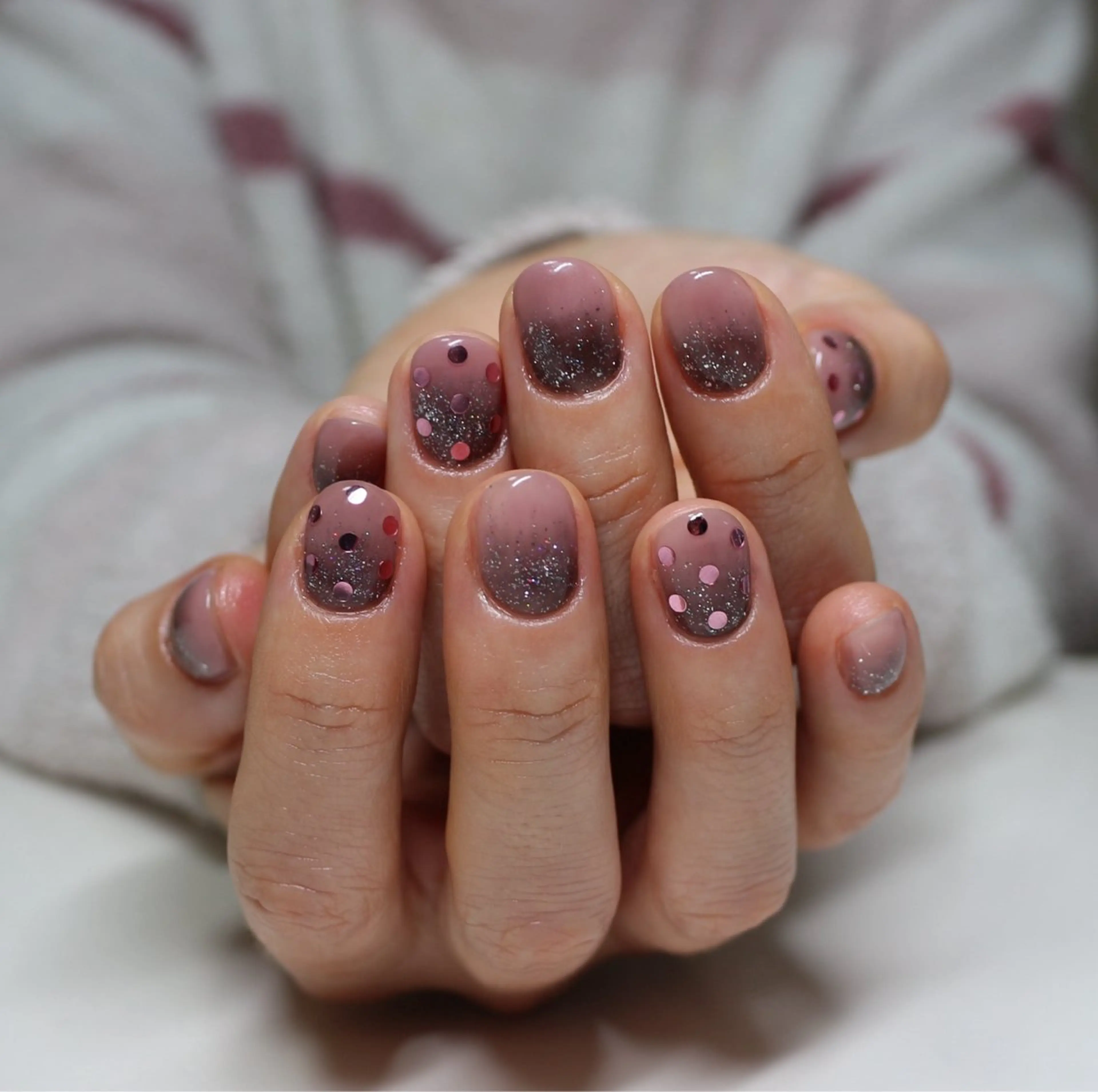 ネイル ドット フラッシュネイル キラキラネイル ハンドネイル Baku Nailsのネイルデザイン