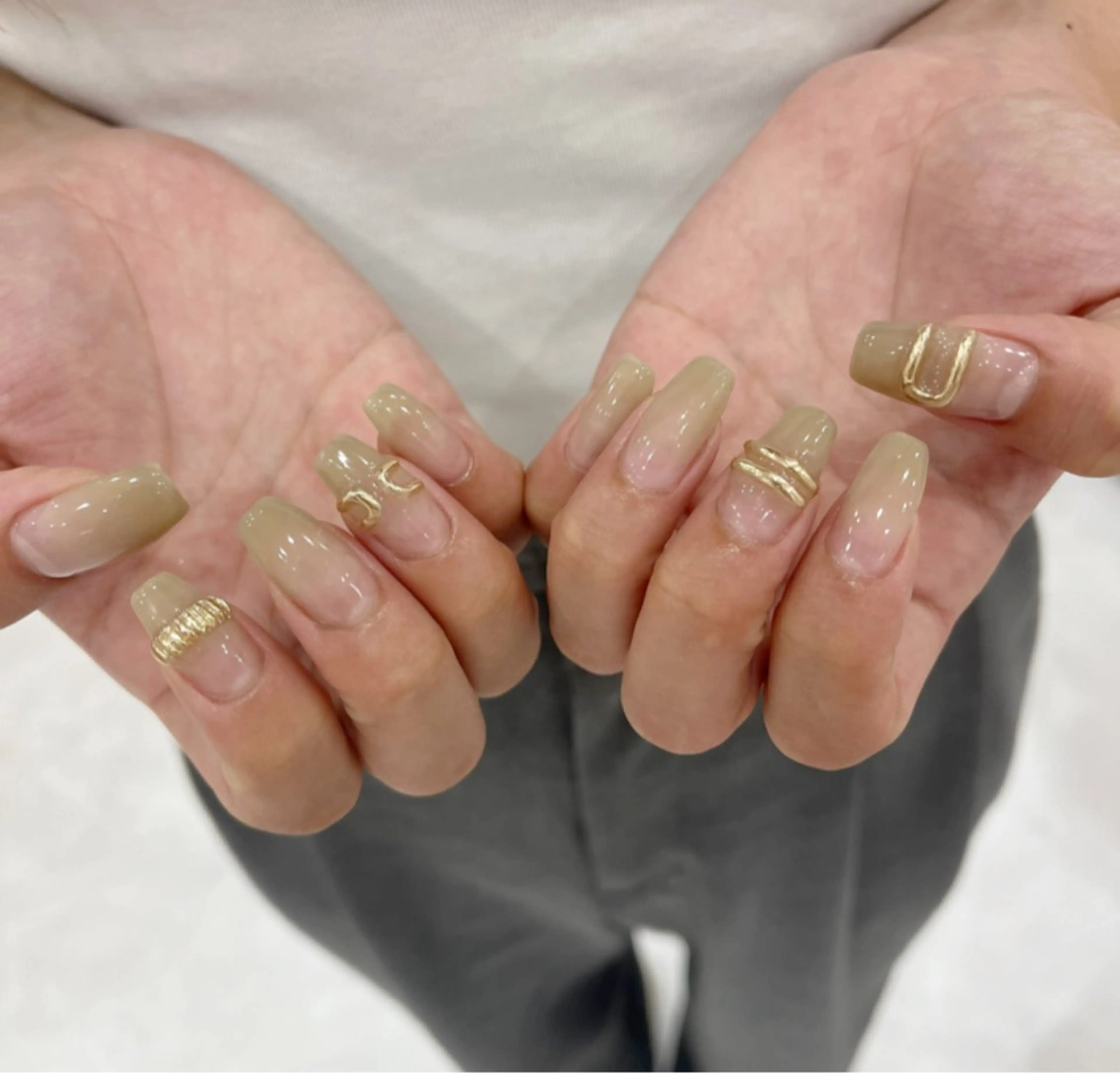 ネイル 長さ出し フットネイル ジェルネイル 韓国ネイル マグネットネイル #Amin nail salonのネイルデザイン