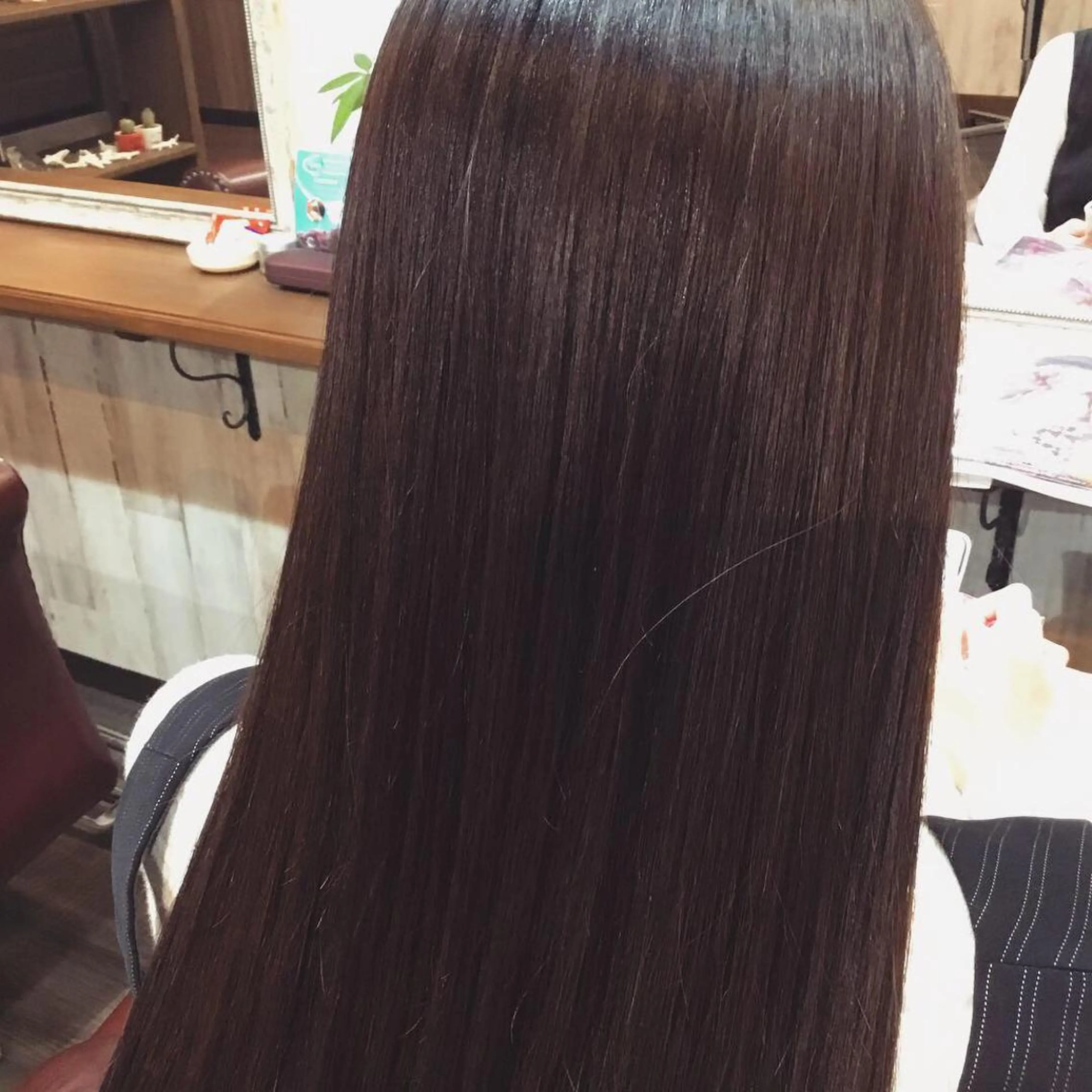 ロング カラー embrace エンブレイスのヘアスタイル