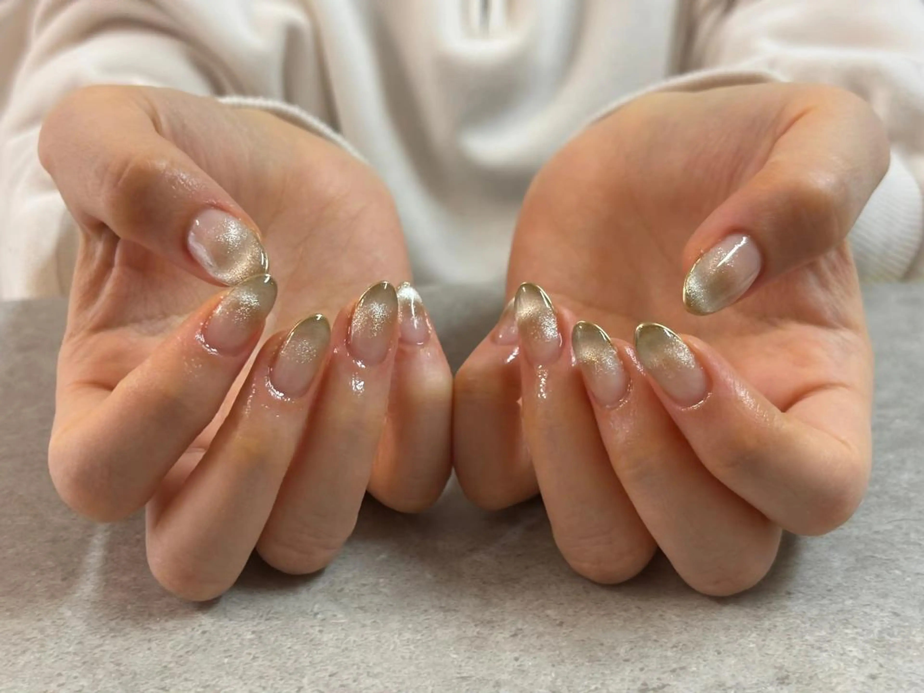 ネイル アートネイル フラッシュネイル フレンチネイル マグネットネイル Allma Nailのネイルデザイン