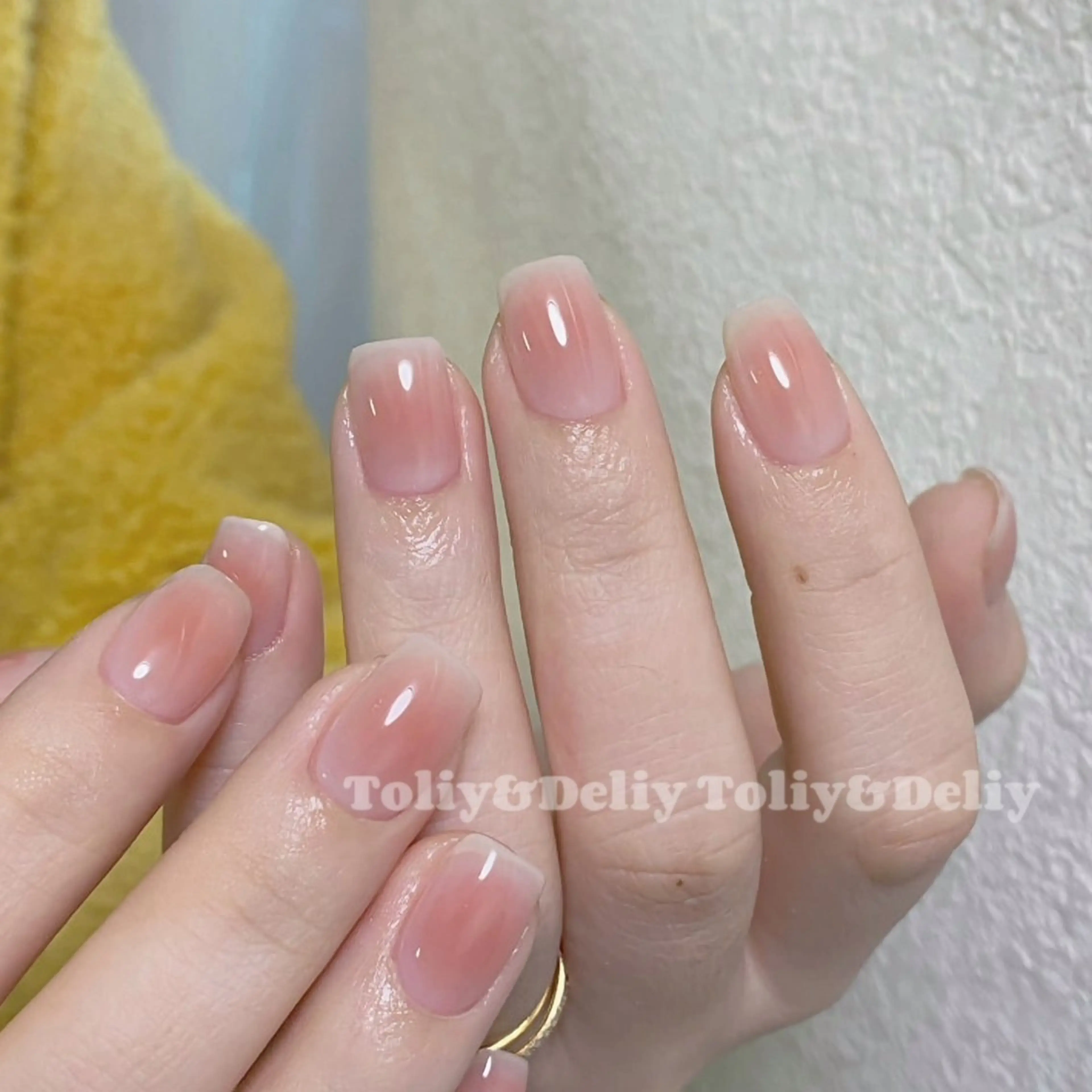 ネイル チークネイル ワンホンネイル ハンドネイル ToliyDeliy Nail Salonのネイルデザイン