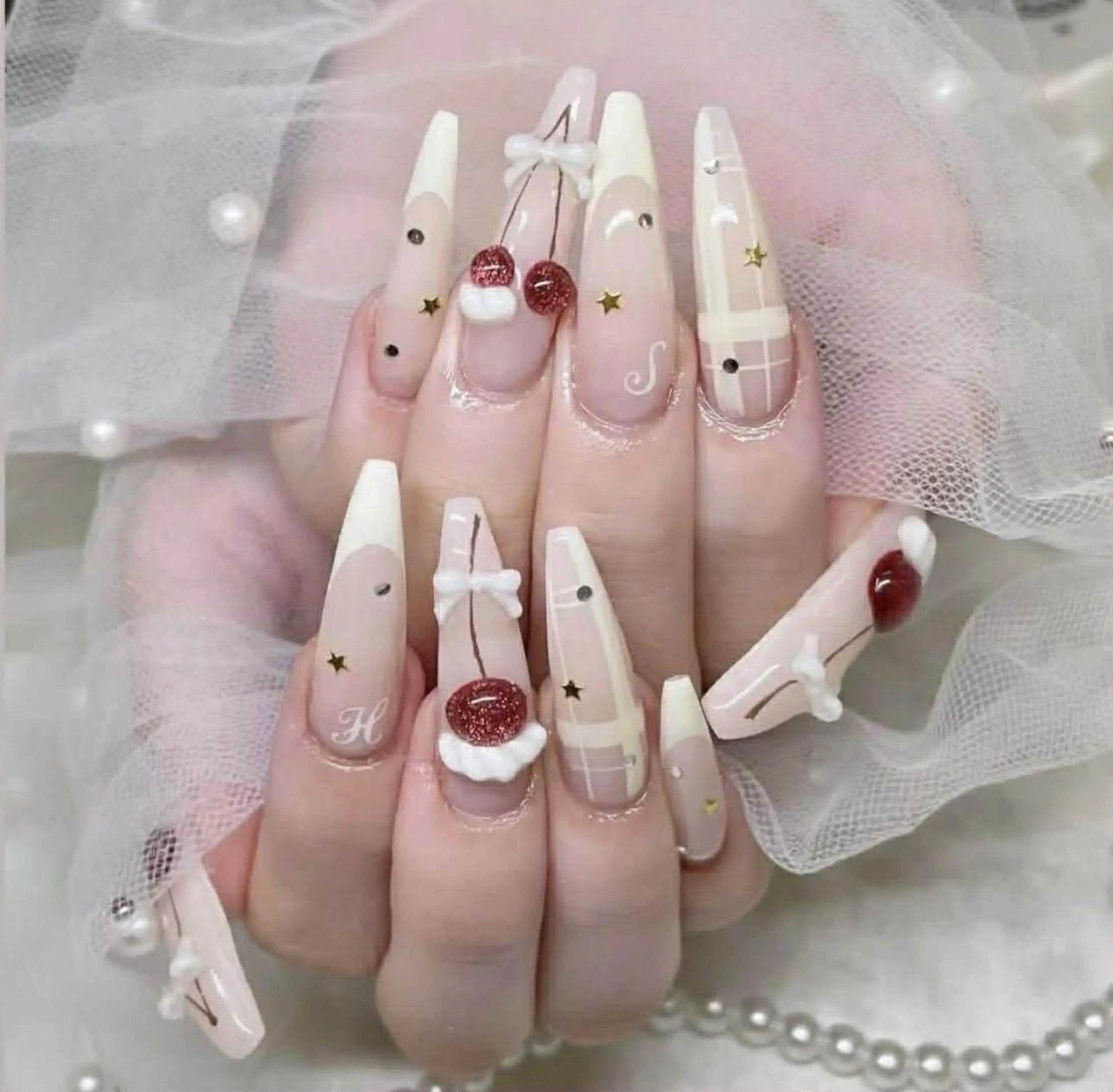 ロング カラー ベージュカラー グラデーションカラー ピンクカラー 韓国風ヘア ハンドネイル yuna ユナのネイルデザイン