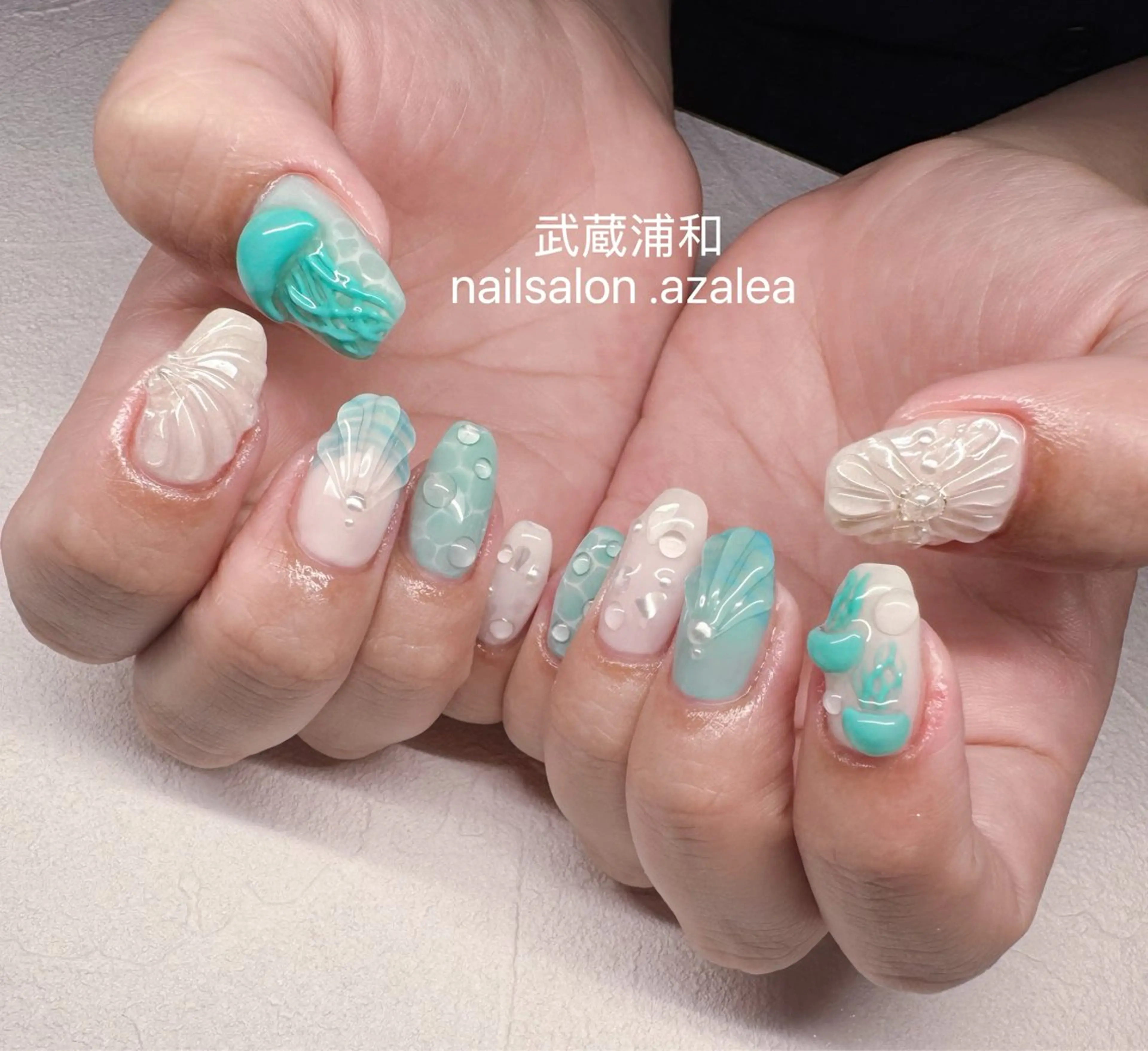 ネイル ハンドネイル R inのネイルデザイン