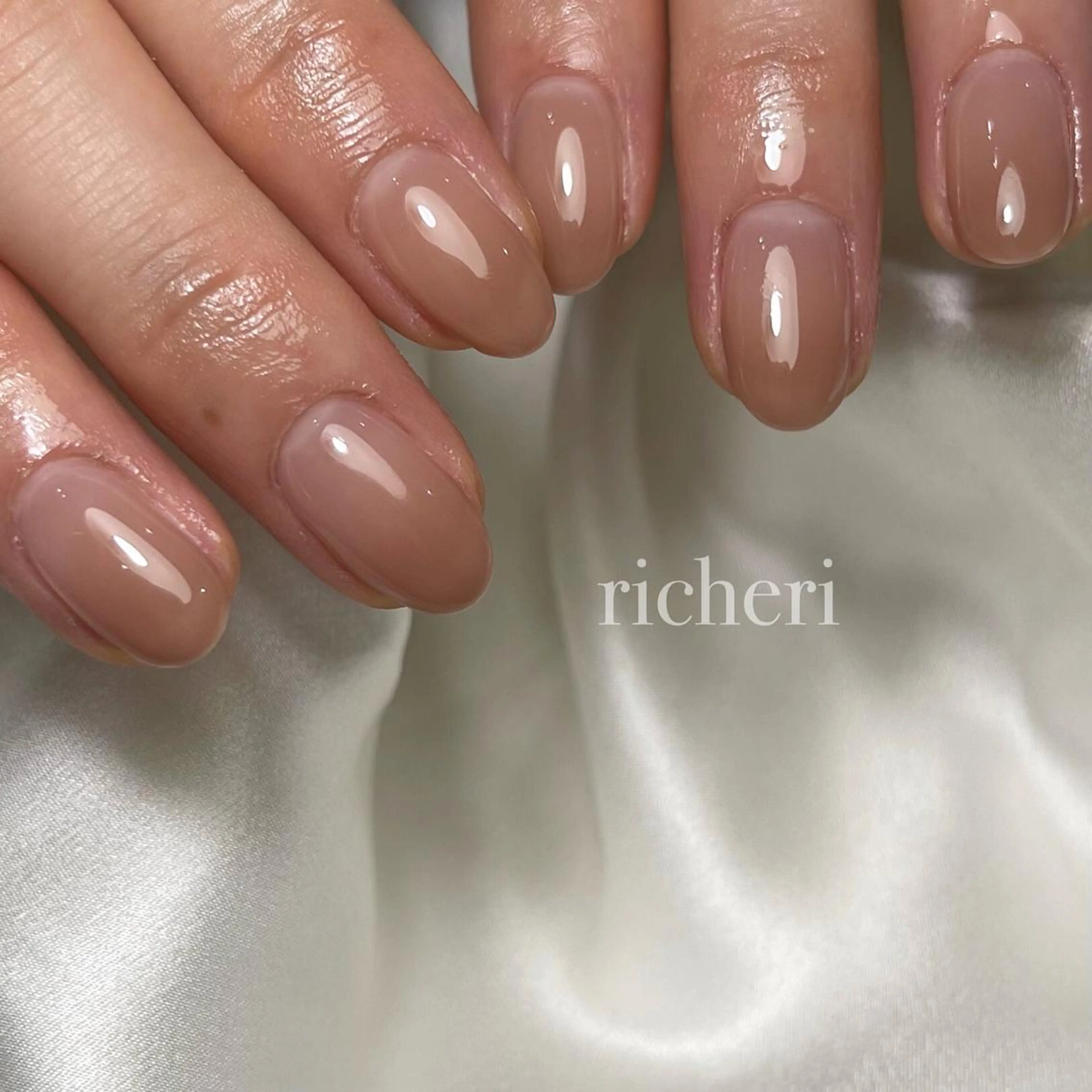 ミディアム ネイル ハンドネイル richeri beautyのエステ・リラクイメージ