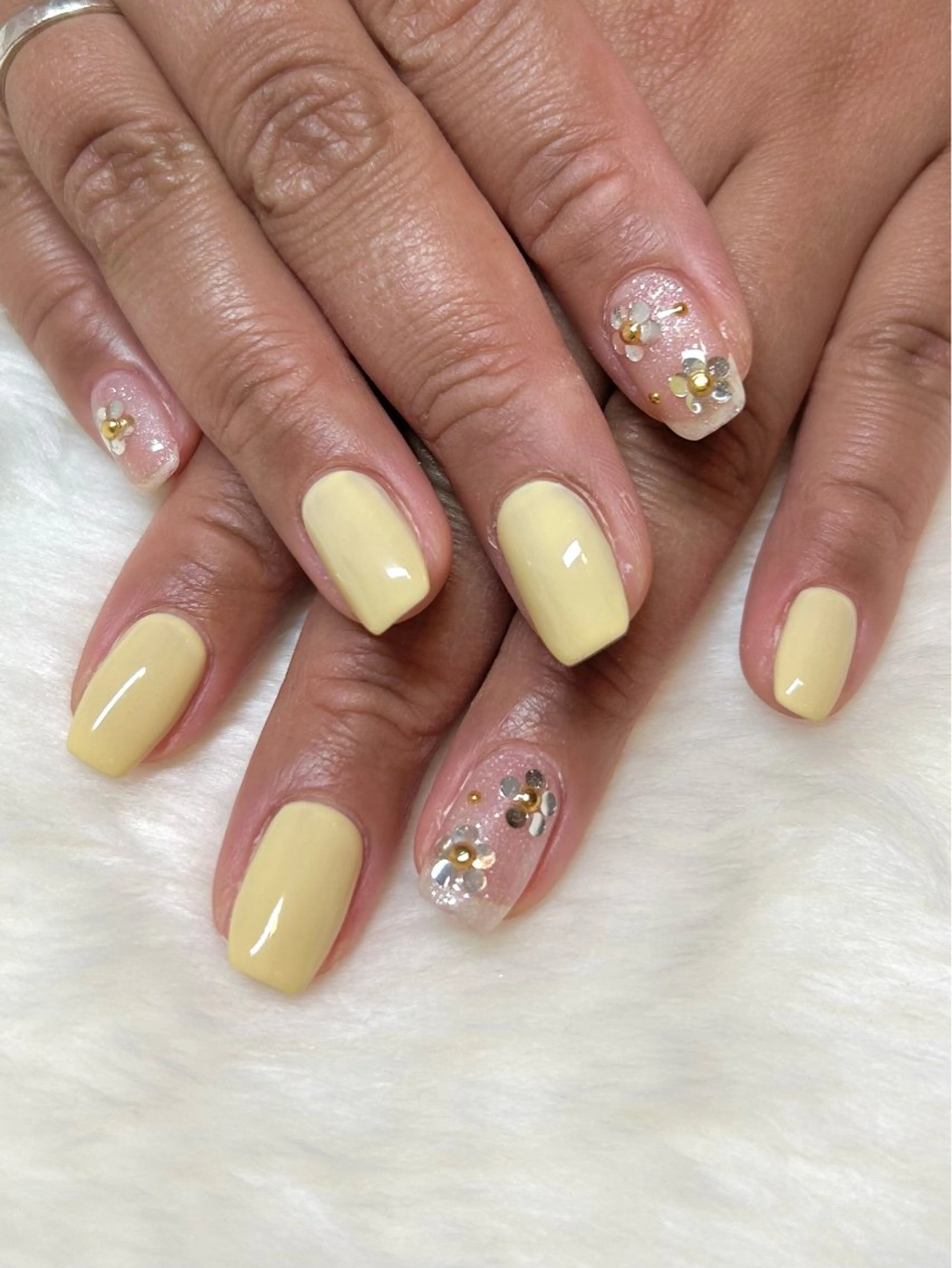 ネイル gratitude 斎藤のネイルデザイン