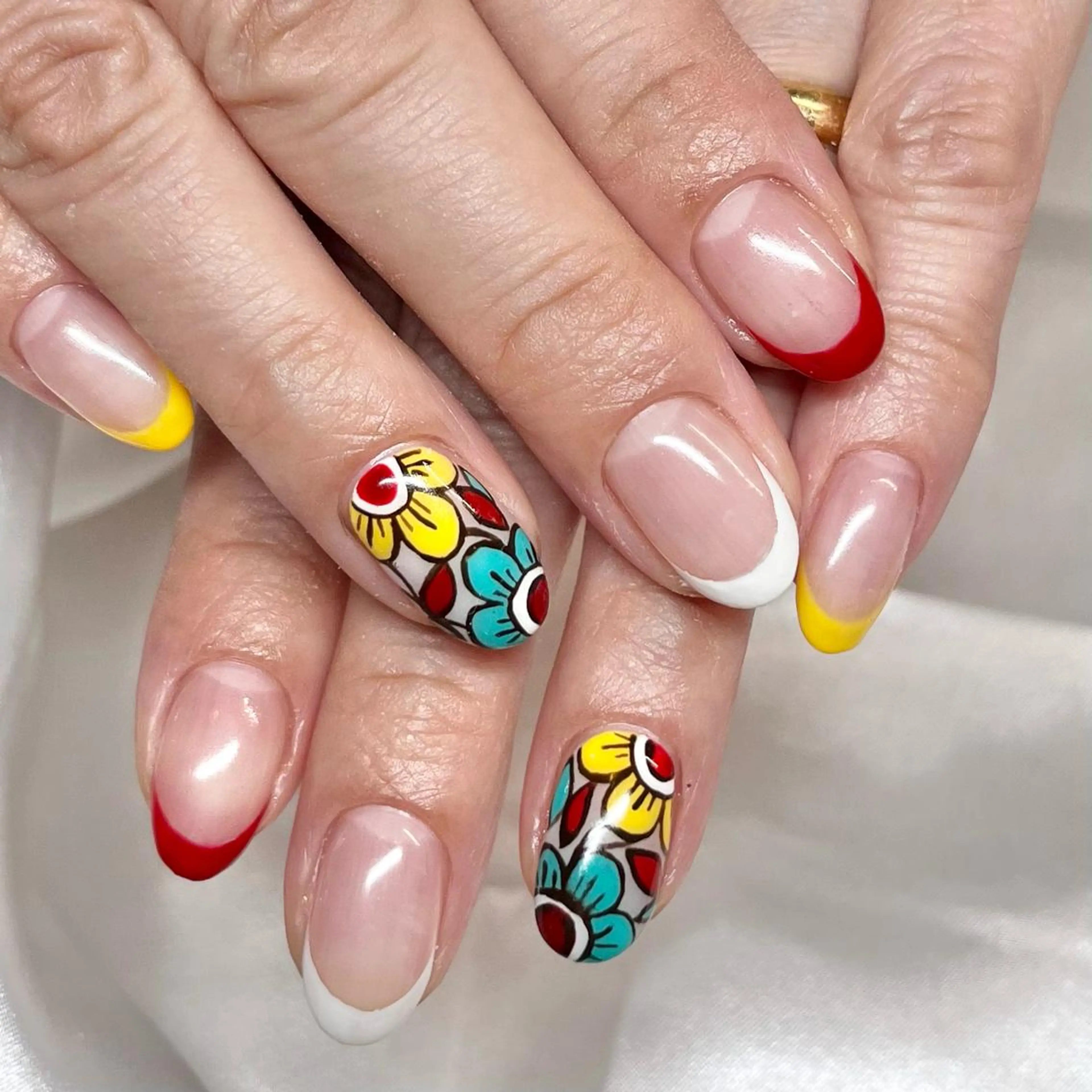 ネイル マツエク・マツパ Vogustys Nail 山田のネイルデザイン