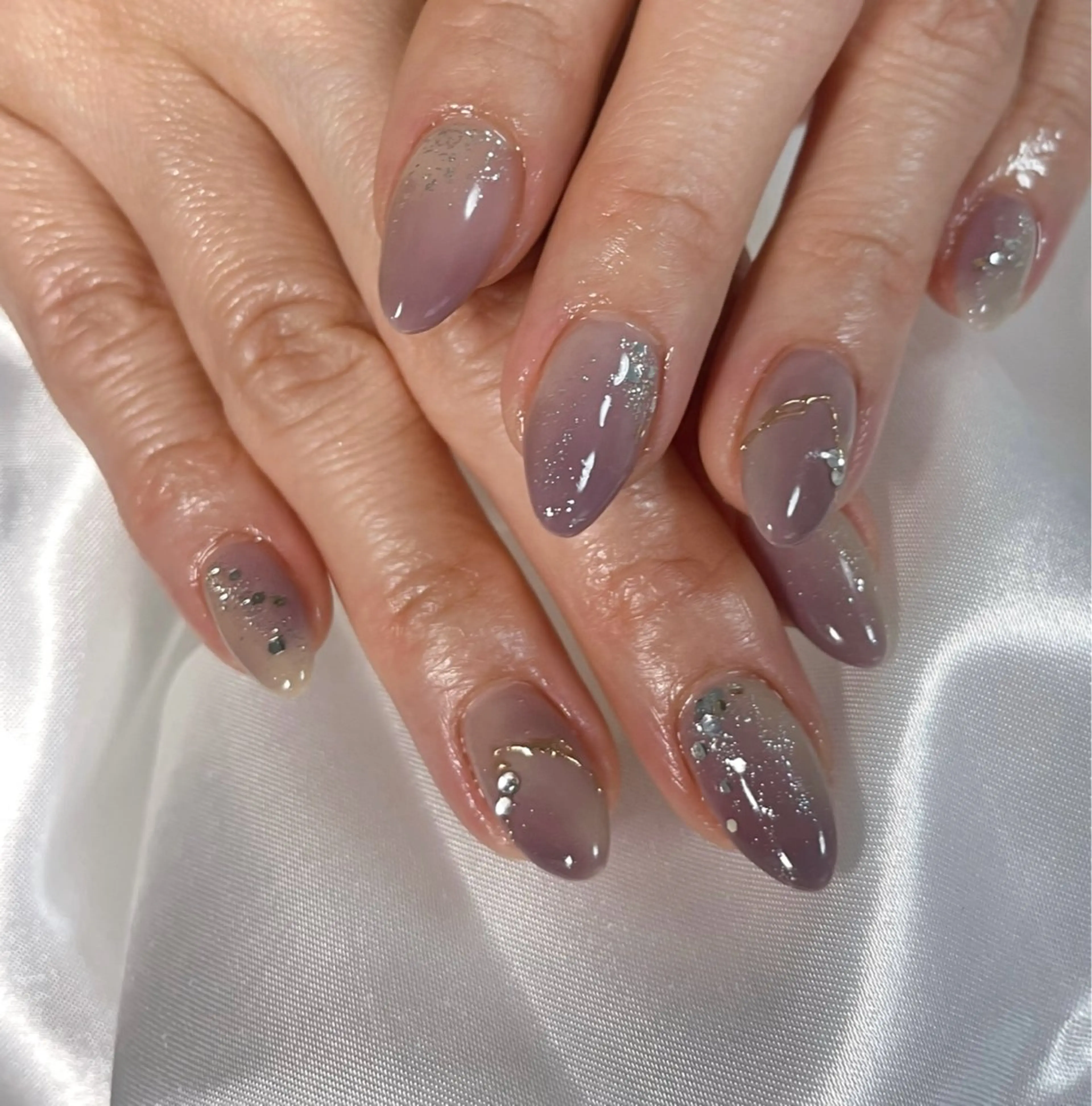 ネイル ニュアンスネイル ハンドネイル 松田 由真のネイルデザイン