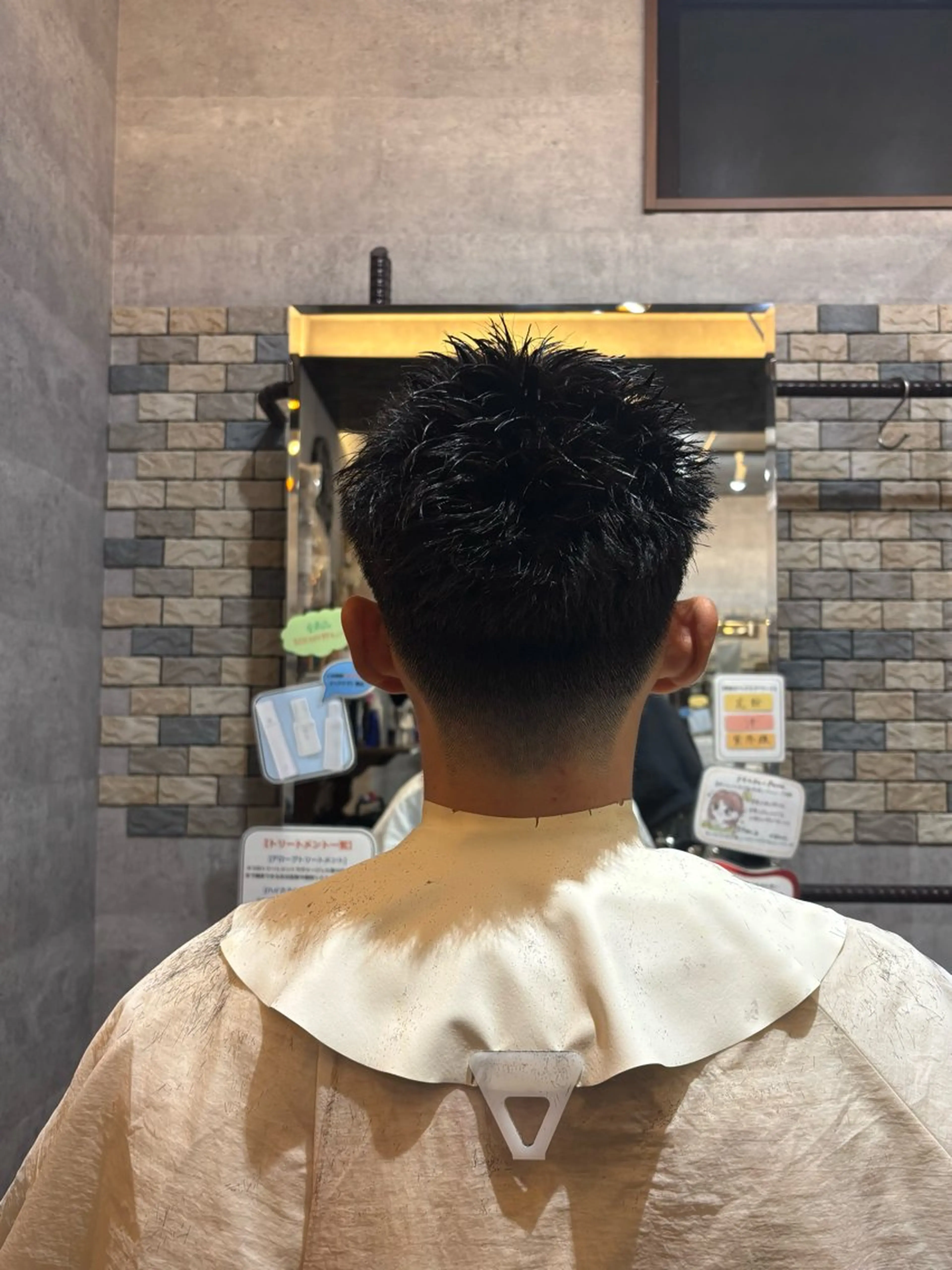 ショート メンズ フェードカット 刈り上げ メンズカット/透明感 カラー/中村太玖美のヘアスタイル