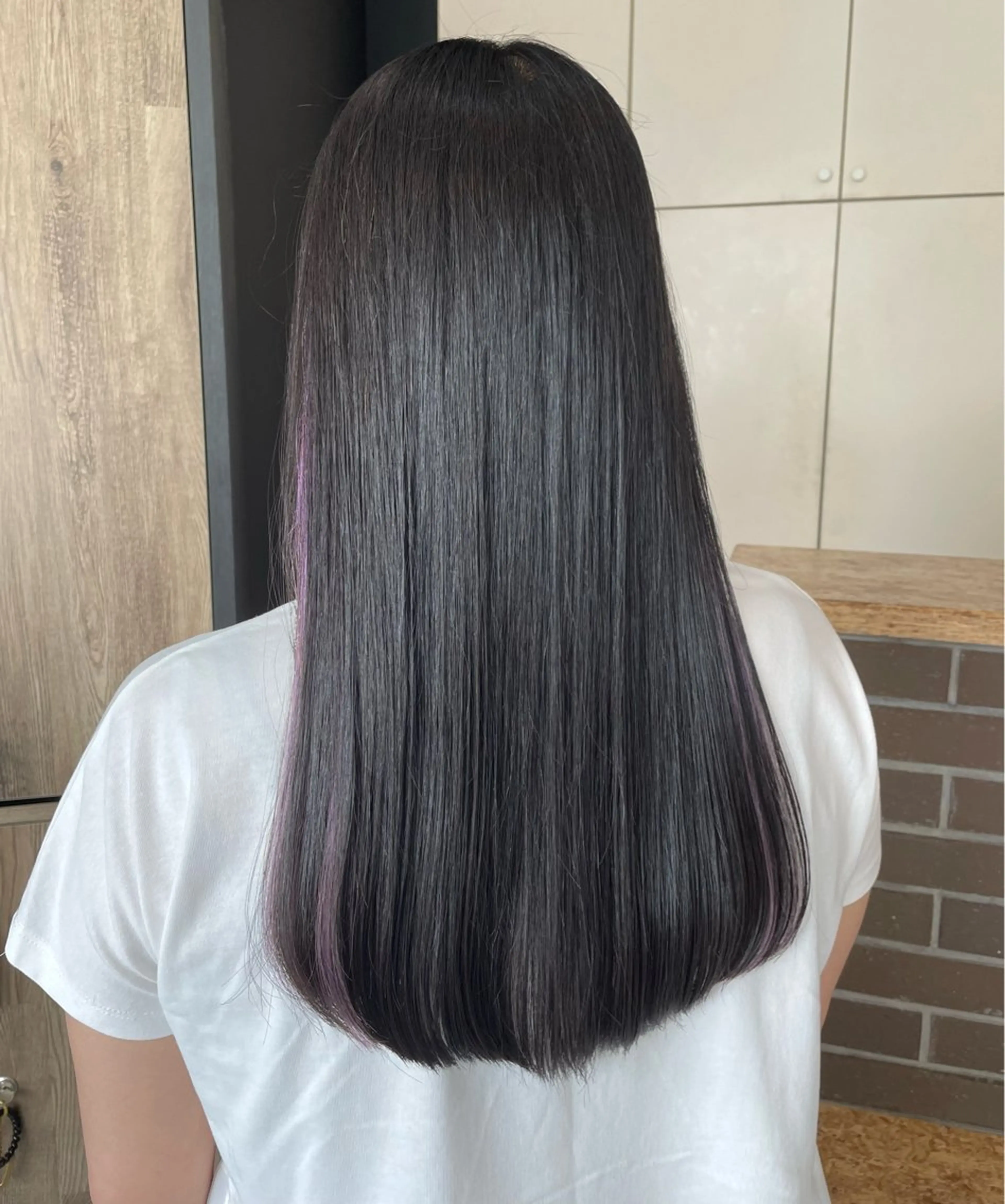 ロング xepu所属・新岡 萌乃のヘアスタイル