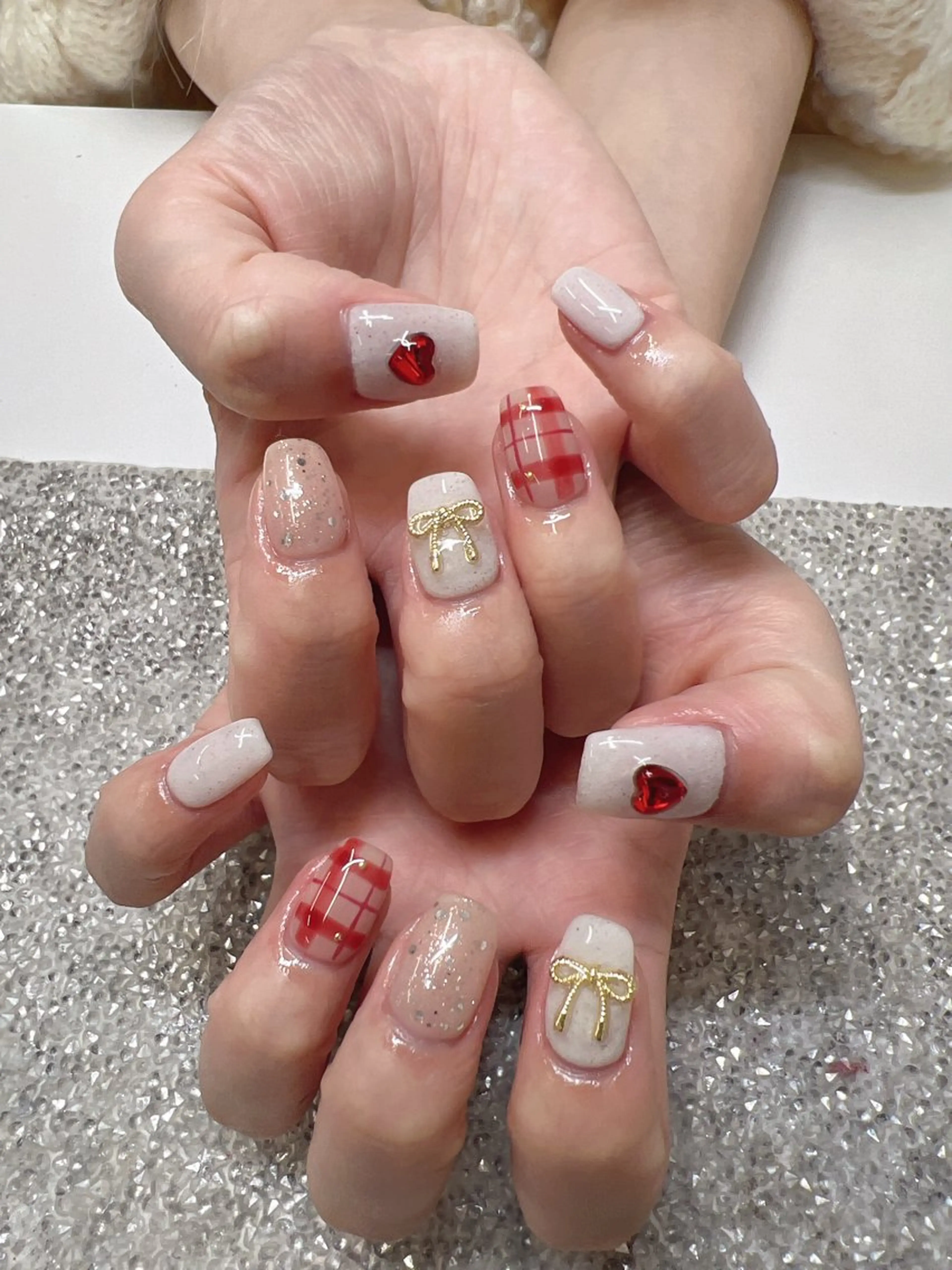 ネイル ガレンドウ 白澤 愛子のネイルデザイン