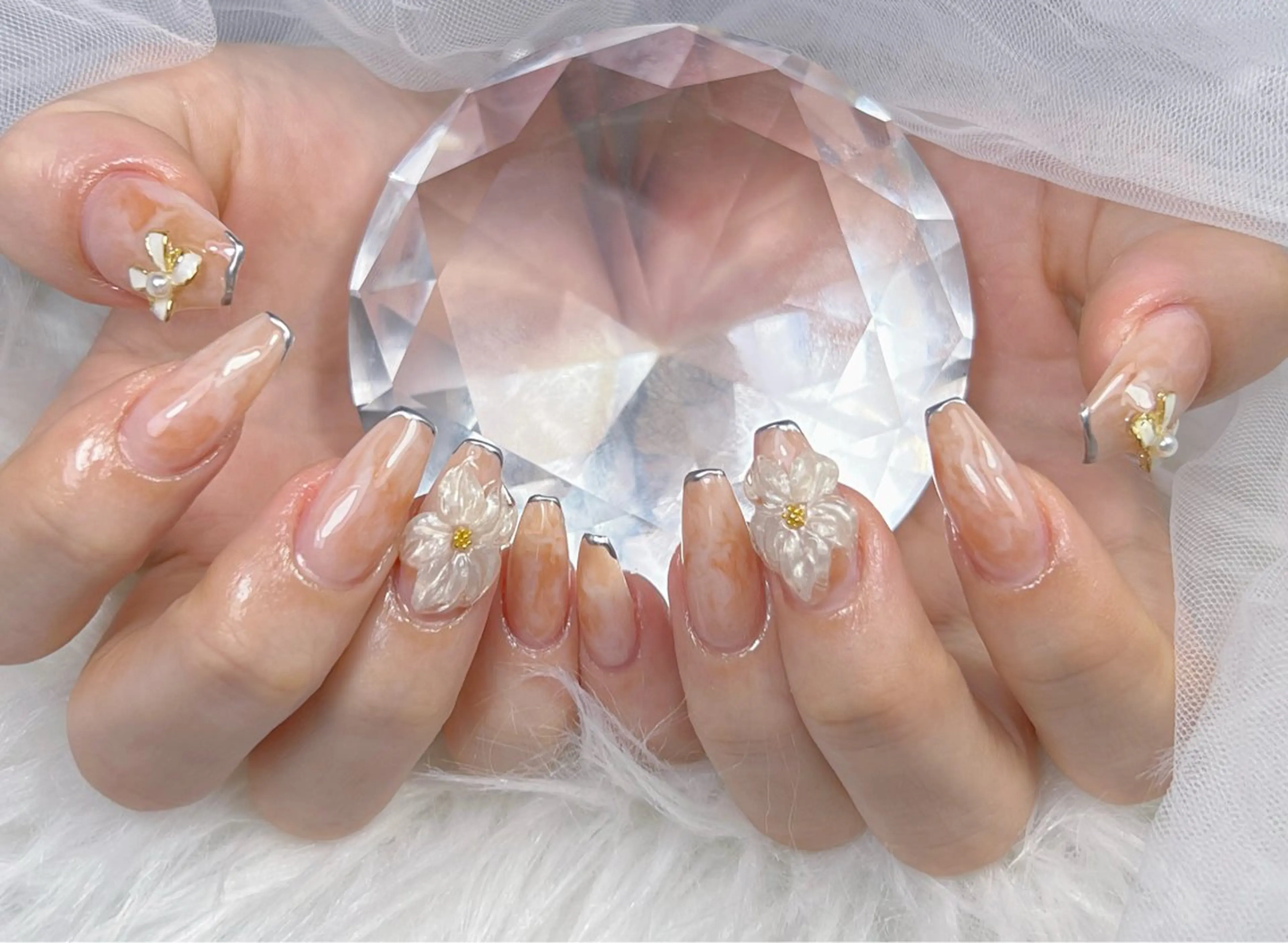 ネイル アートネイル オーロラネイル チークネイル 長さ出し フットネイル ハンドネイル ハンドケア Noiranail_ studio川越西口のネイルデザイン