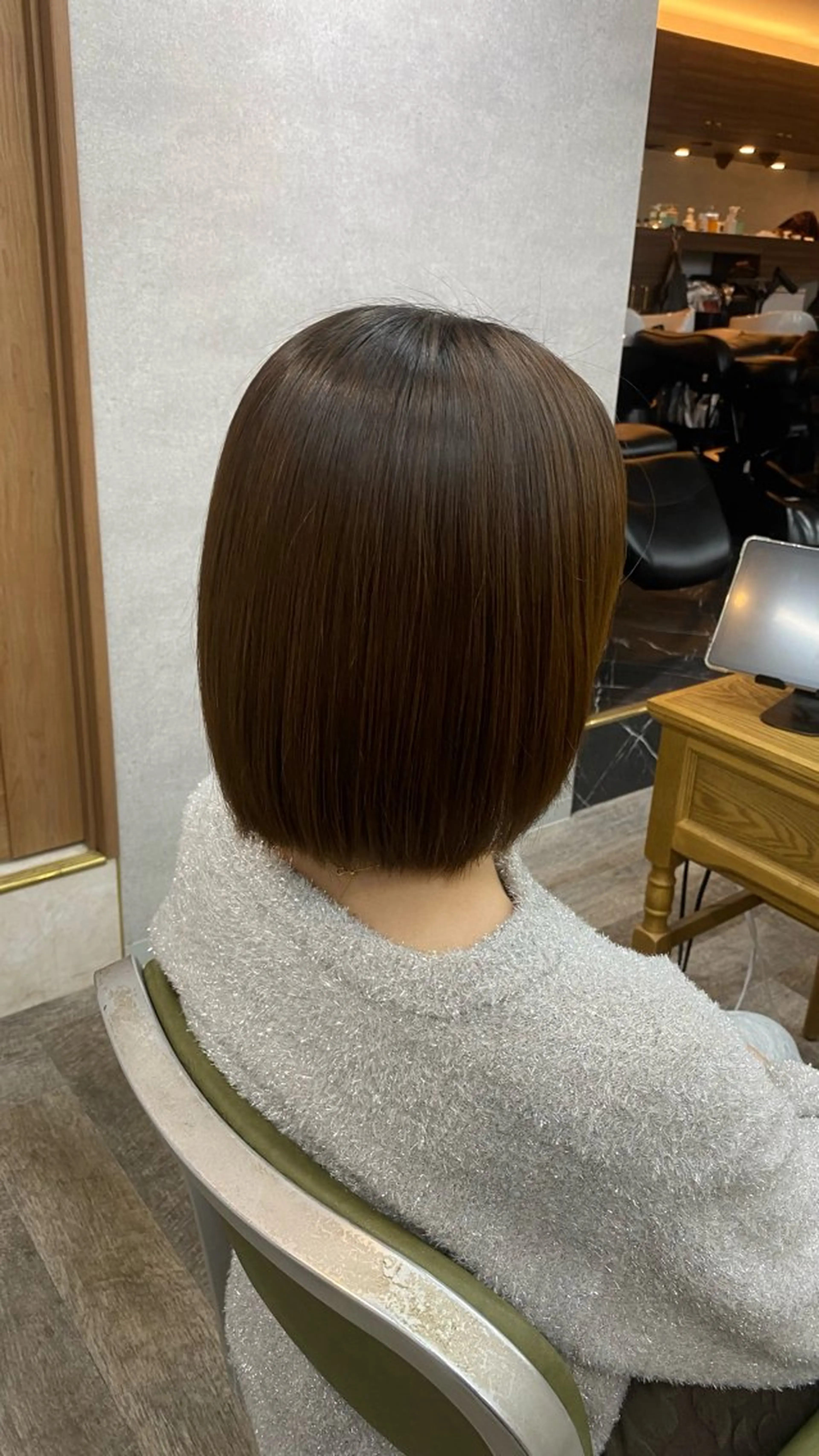 ミディアム 縮毛矯正 縮毛矯正 飯田 雷晟のヘアスタイル