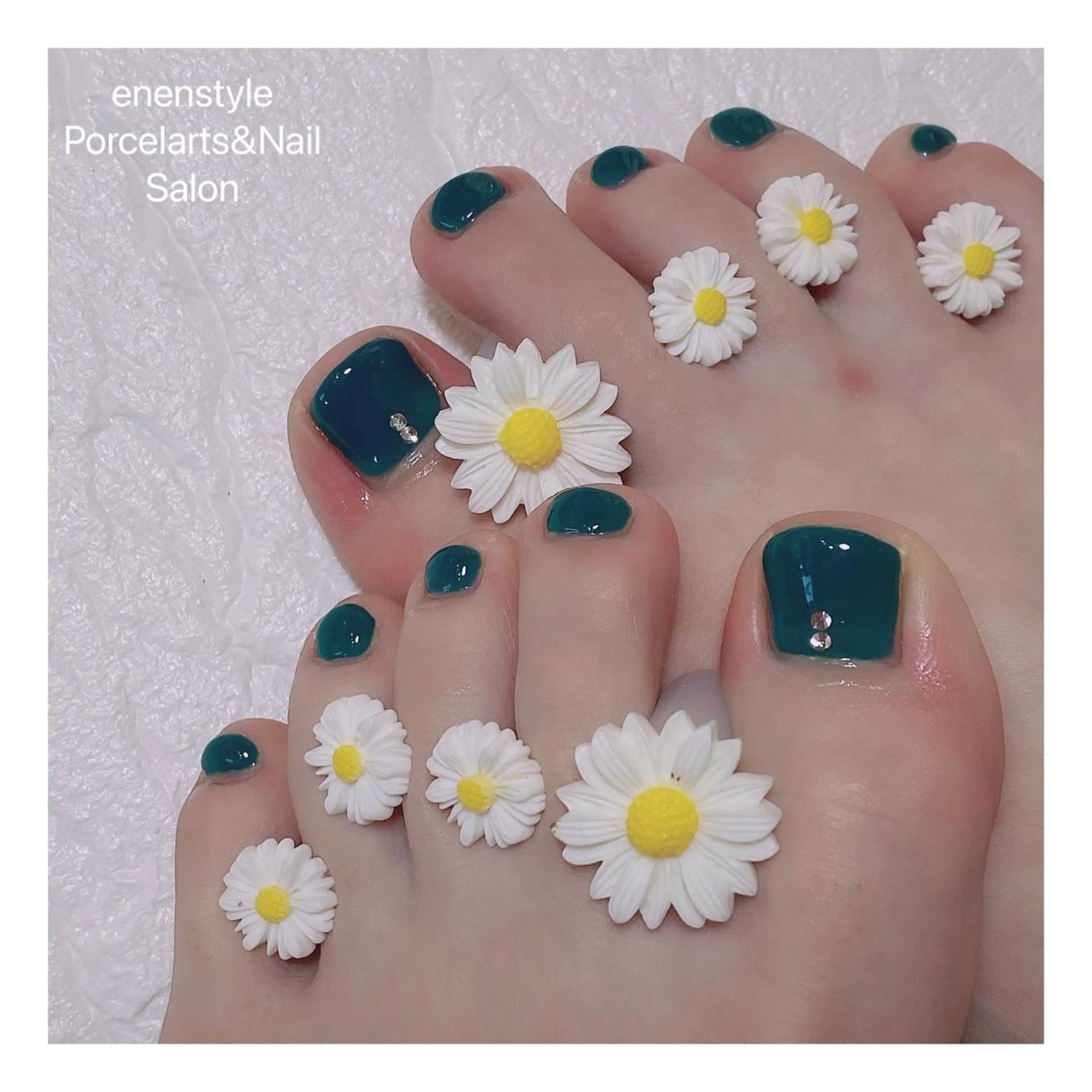 ショート ネイル ハンドネイル フットネイル 👑enen style👑のネイルデザイン
