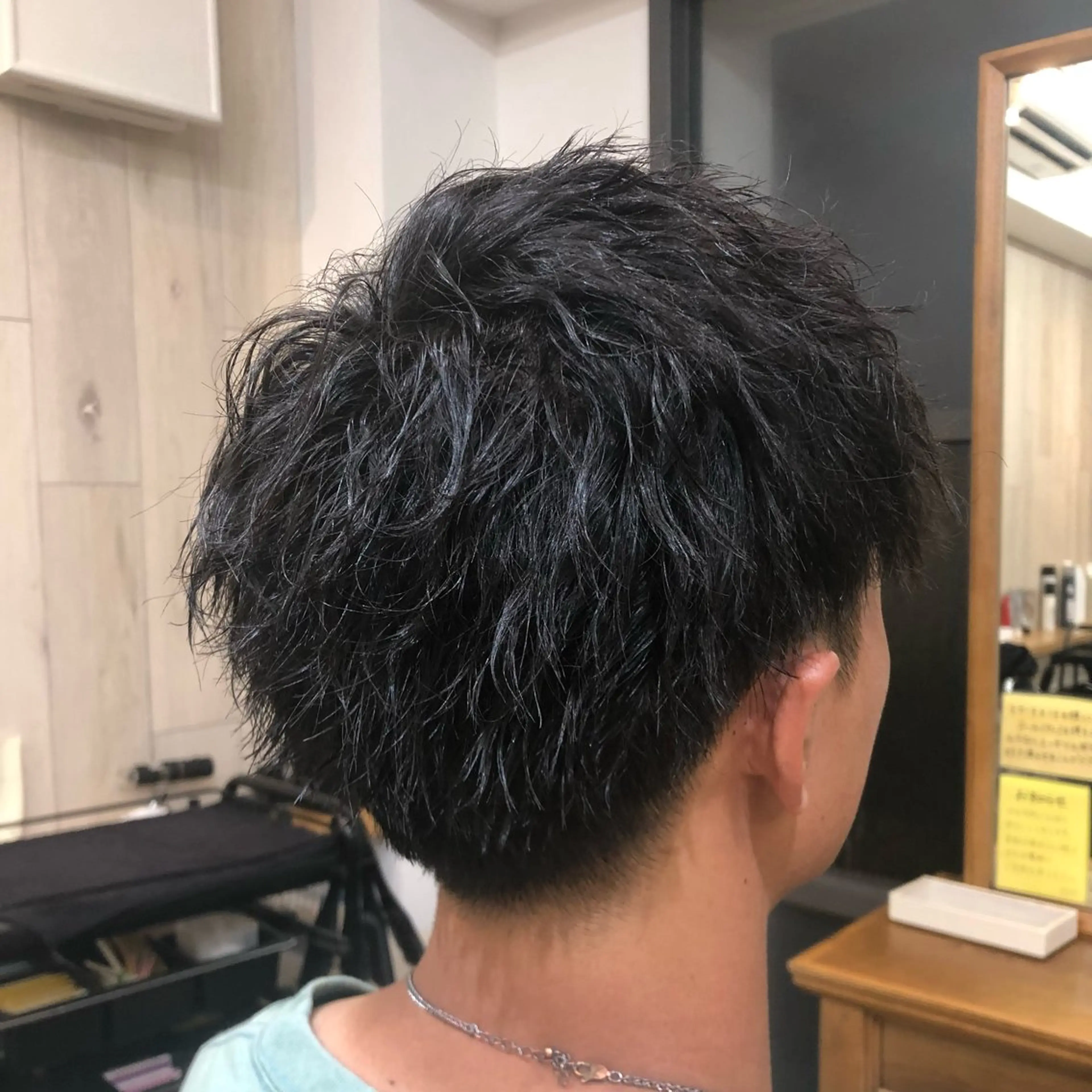 ショート パーマ メンズ 西山 良波のヘアスタイル