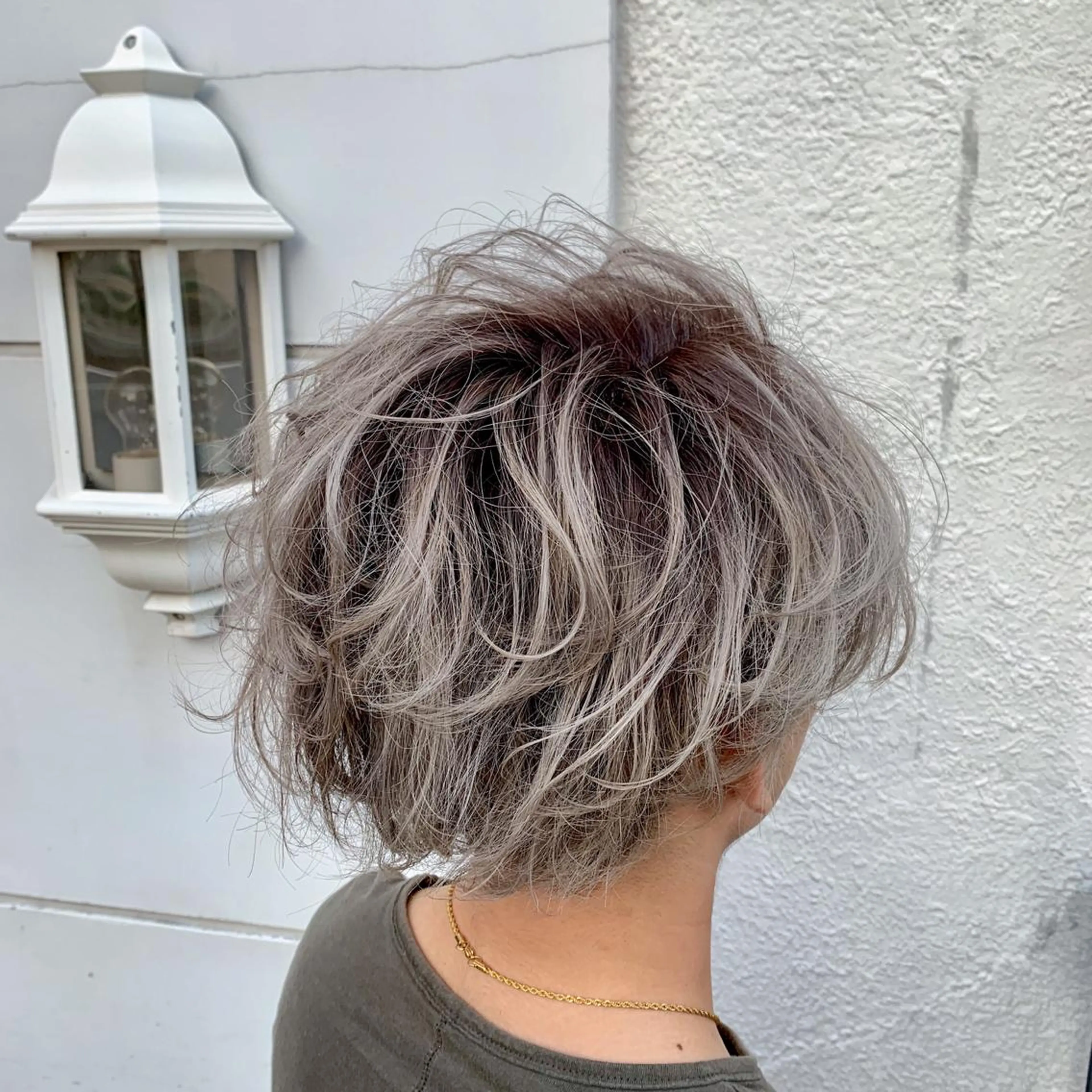 ミディアム カラー パーマ メンズ キッズ ネイル マツエク・マツパ 切りっぱなしヘアボブ ミディアムヘアRYOのヘアスタイル