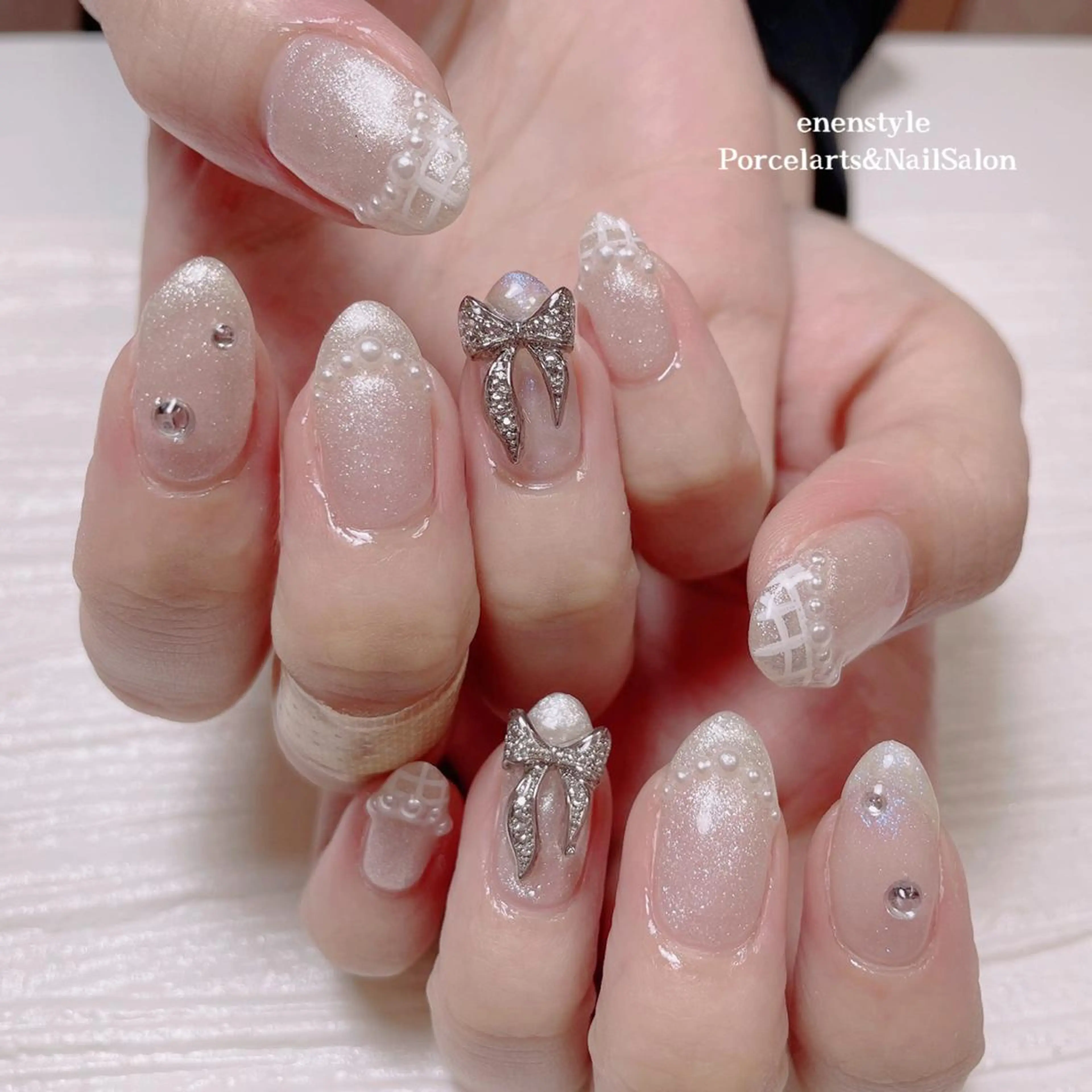 ミディアム ネイル 👑enen style👑のネイルデザイン