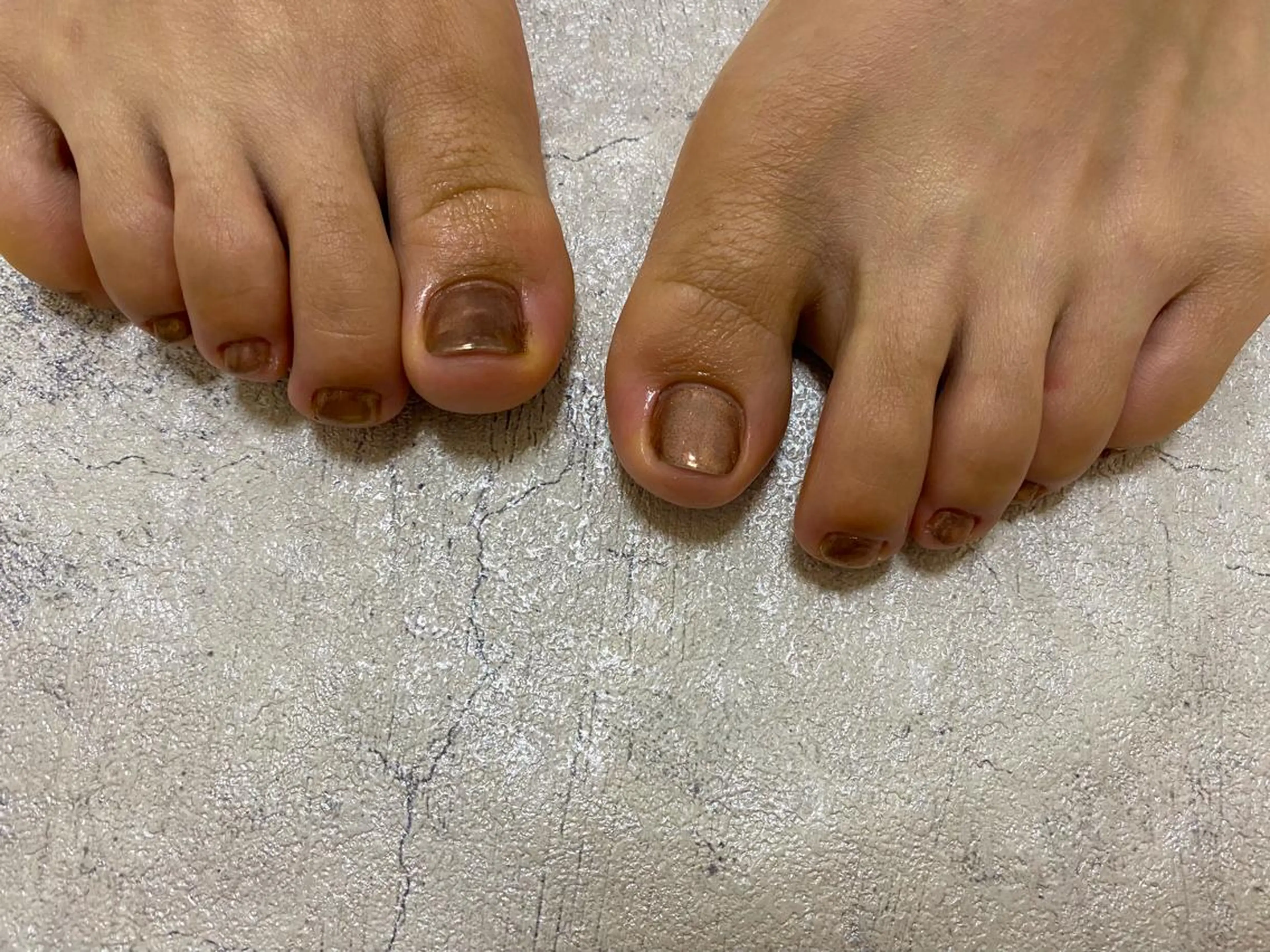 ネイル ブラウン フットネイル ミラーネイル ハンドネイル フットネイル mogunail &blowのネイルデザイン