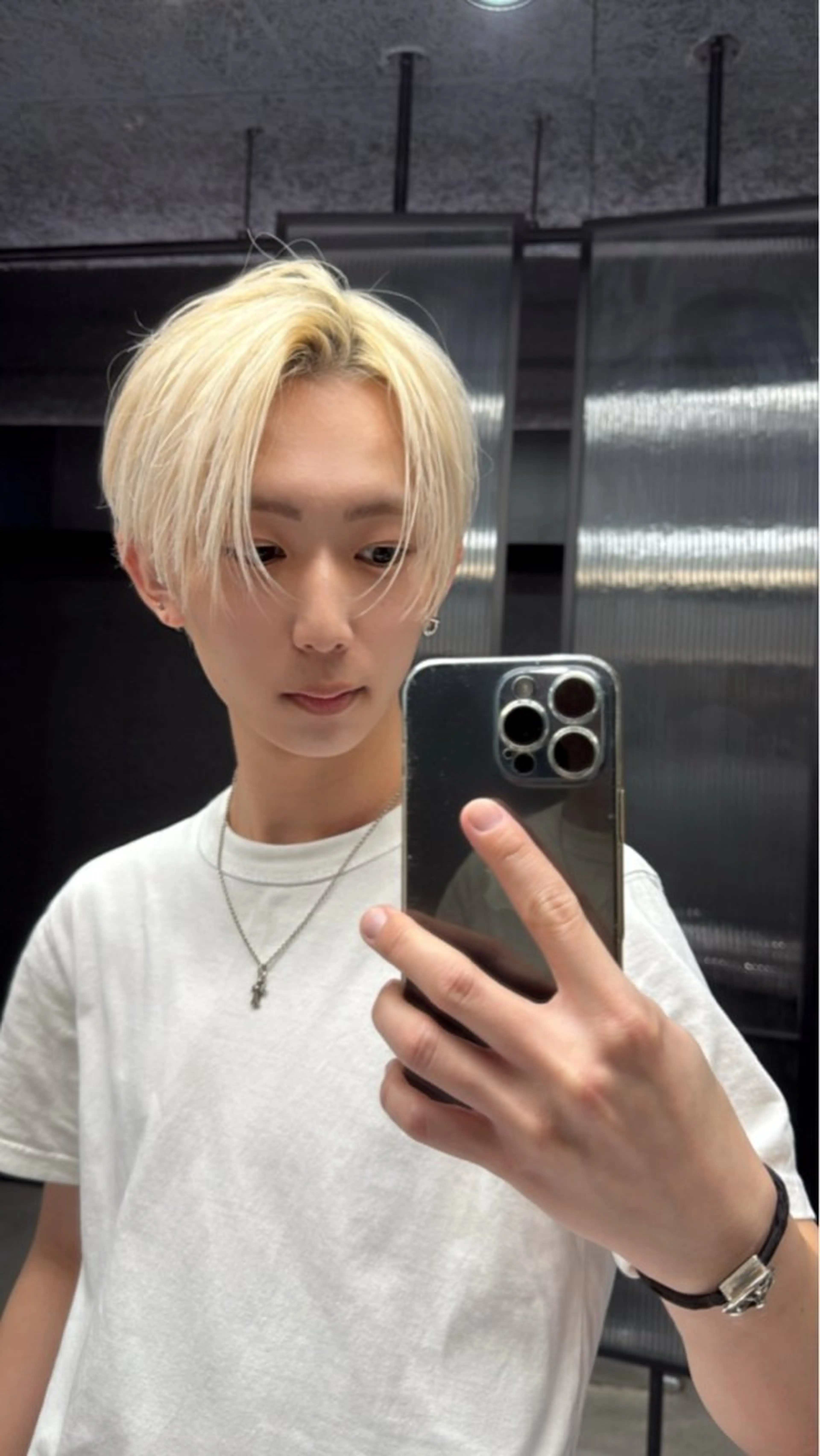 メンズ センターパート メンズ特化美容師 TOMOKIのヘアスタイル