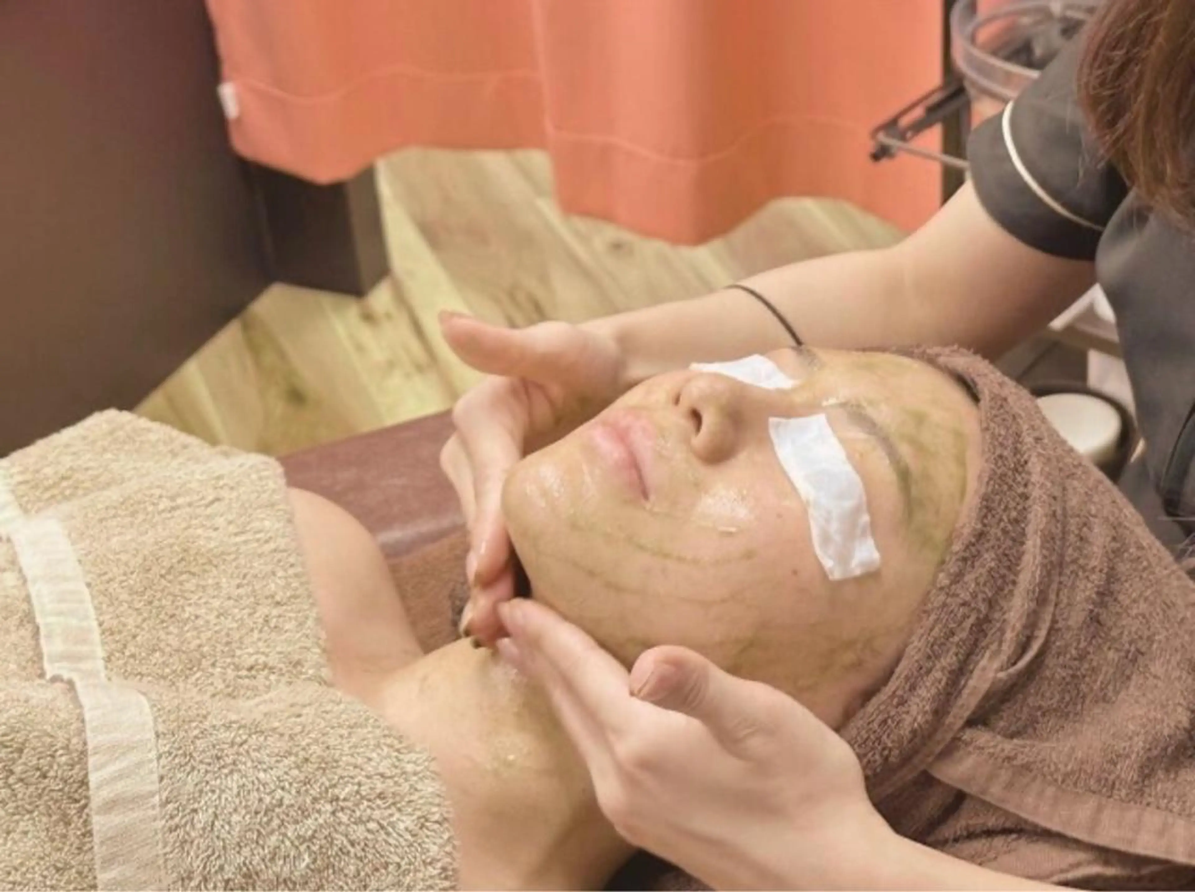 【肌荒れ・ニキビケア・乾燥肌】天然由来🌿‬ハーブピーリングの写真