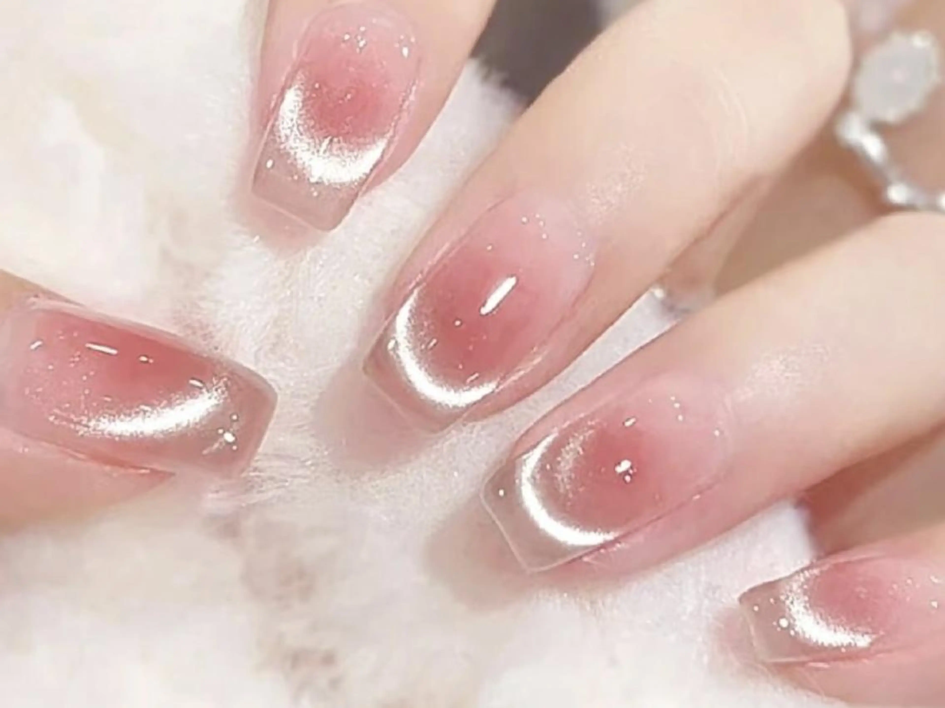 ワンホンチックマグネットネイルの写真