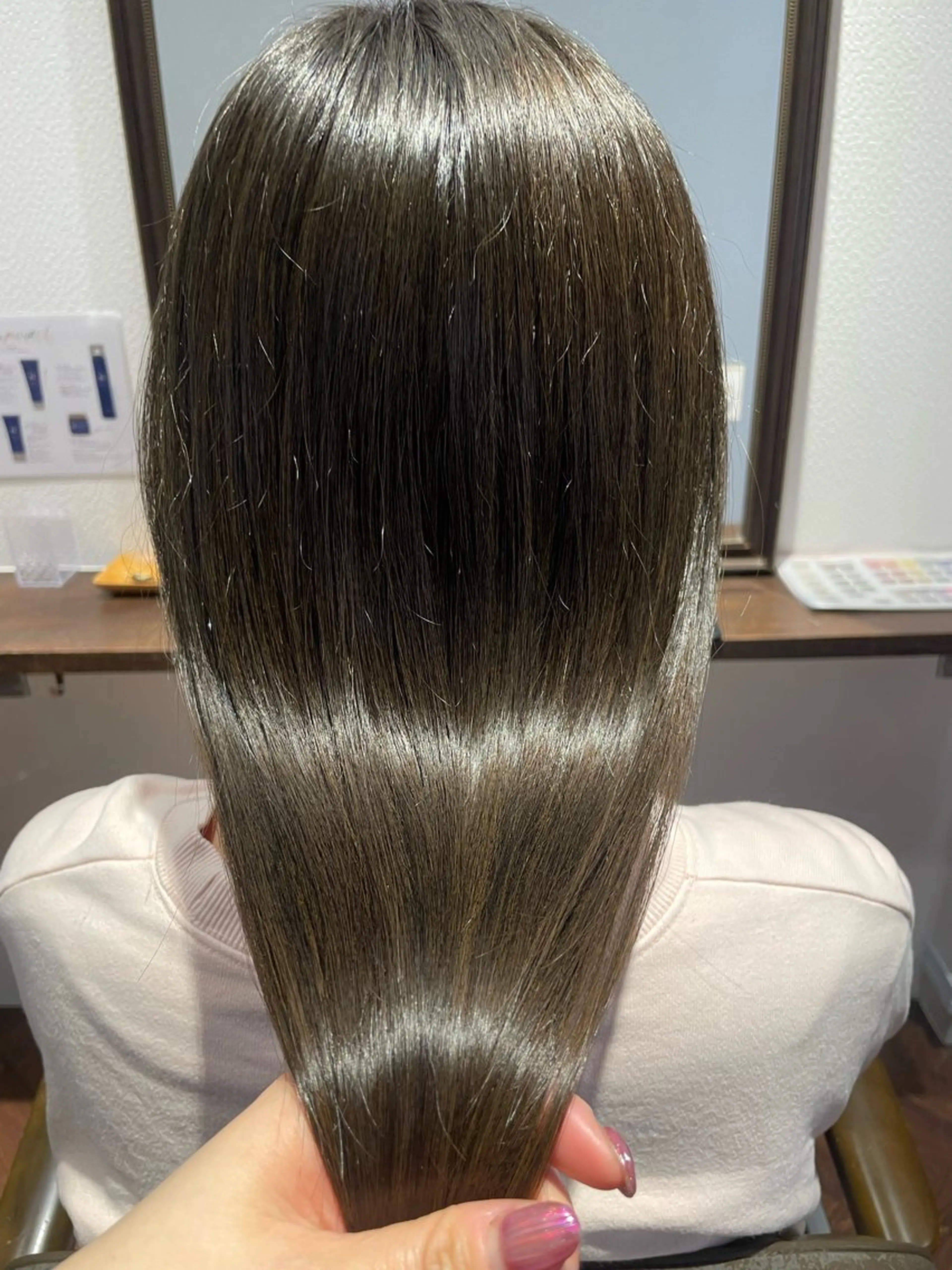 ロング カラー ボブ くびれヘア 髪質改善 韓国風ヘア 縮毛矯正 カット ヘアカラー トリートメント ◇おの あすか◇のヘアスタイル