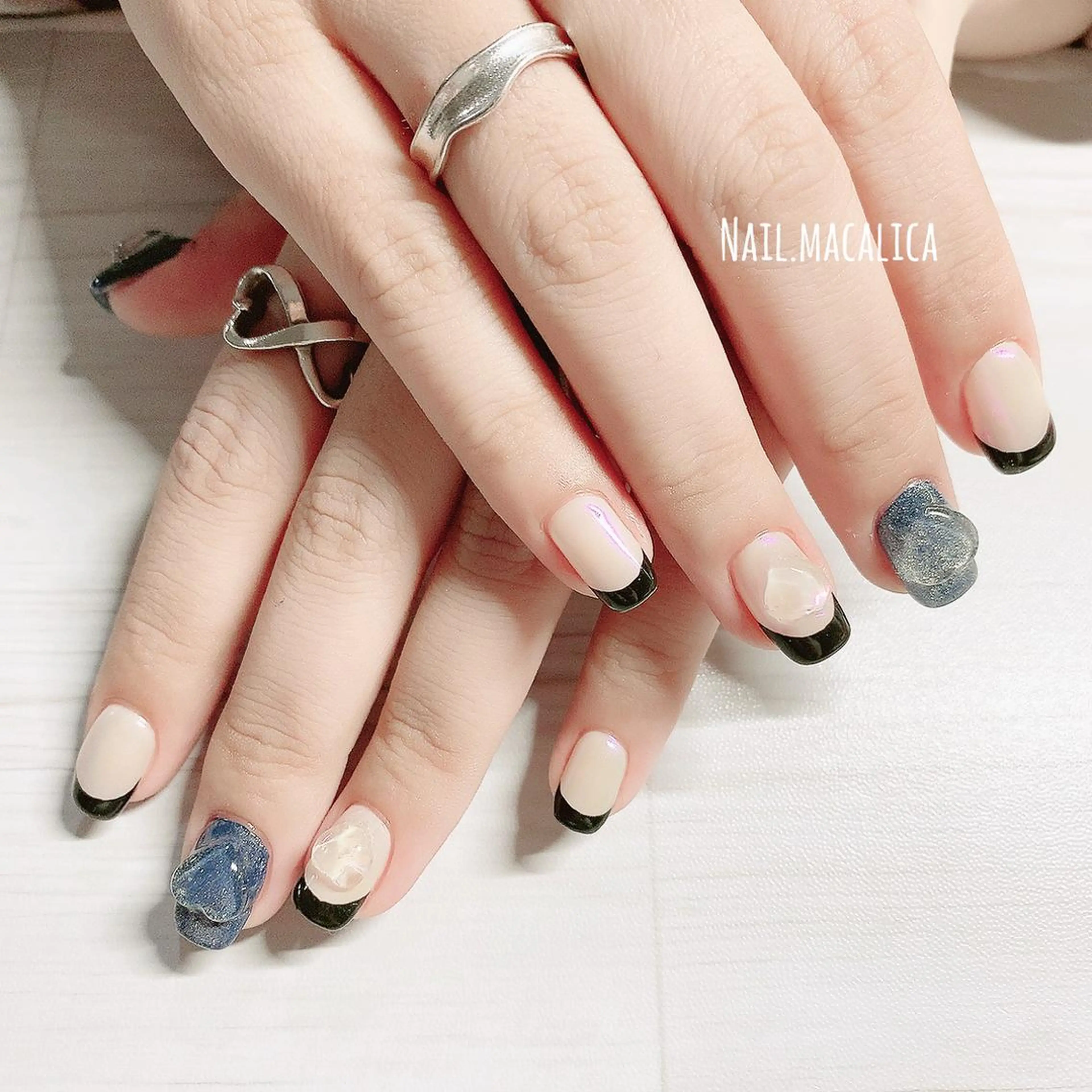ネイル フレンチネイル ハート ミラーネイル 持ち込み ぷっくりネイル Nail macalicaのネイルデザイン